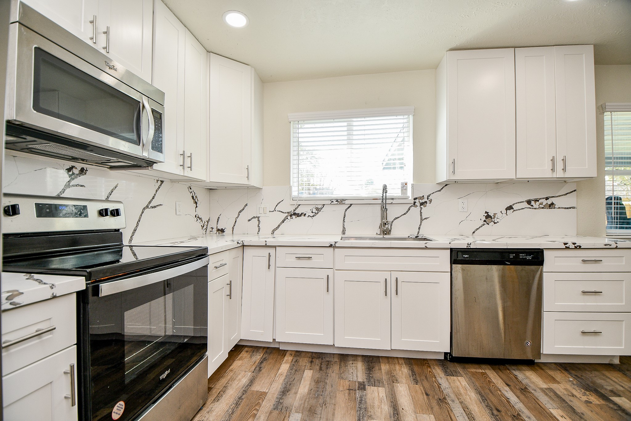 13707 Towne Way Drive Property Photo 11