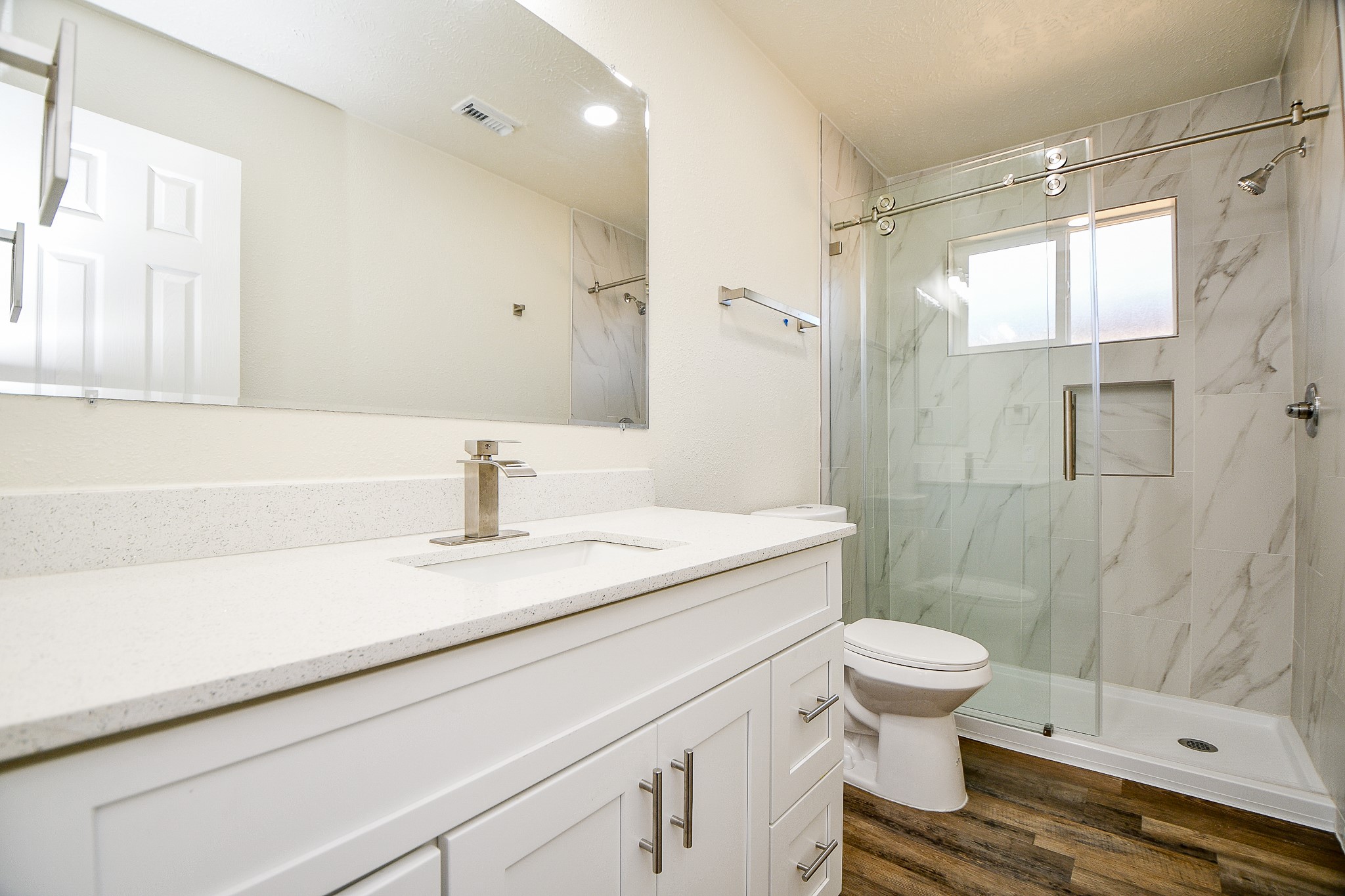 13707 Towne Way Drive Property Photo 16