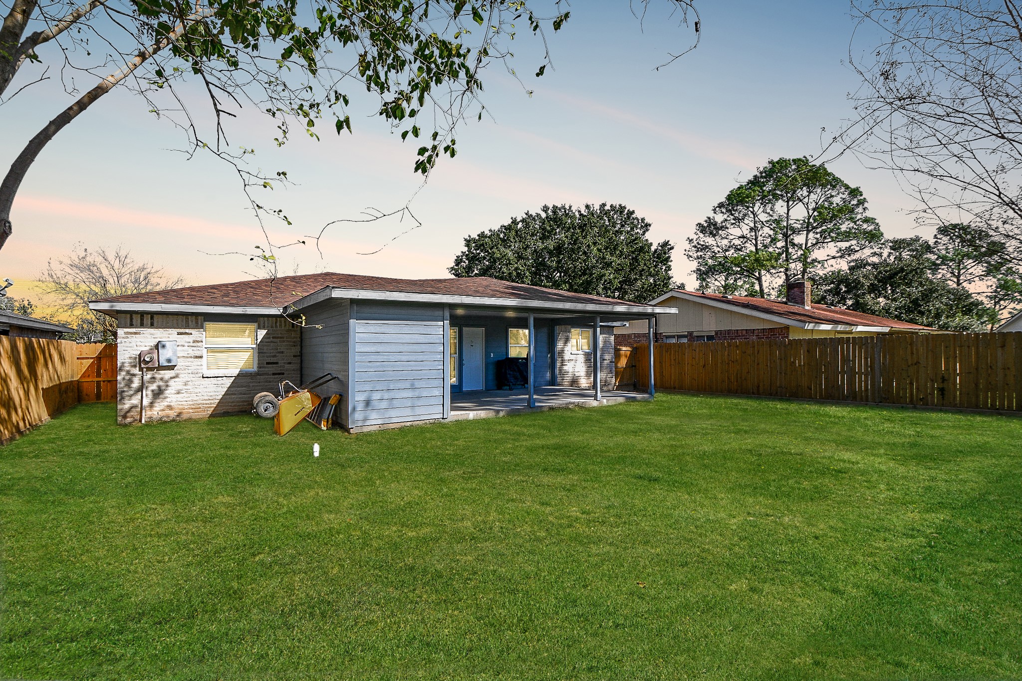 13707 Towne Way Drive Property Photo 22