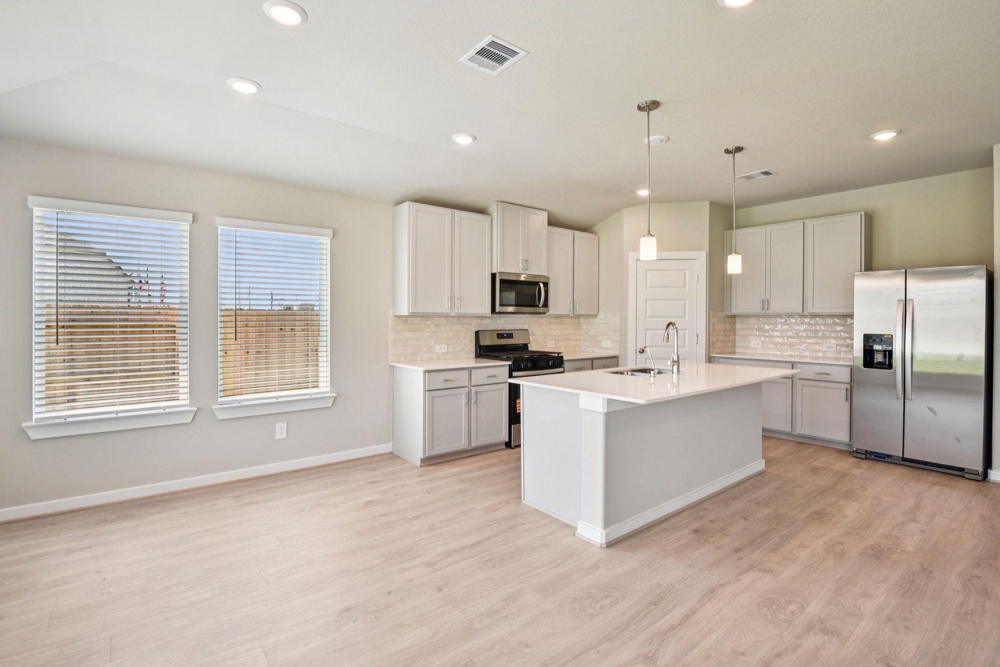 2811 Duchess Drive Property Photo 12