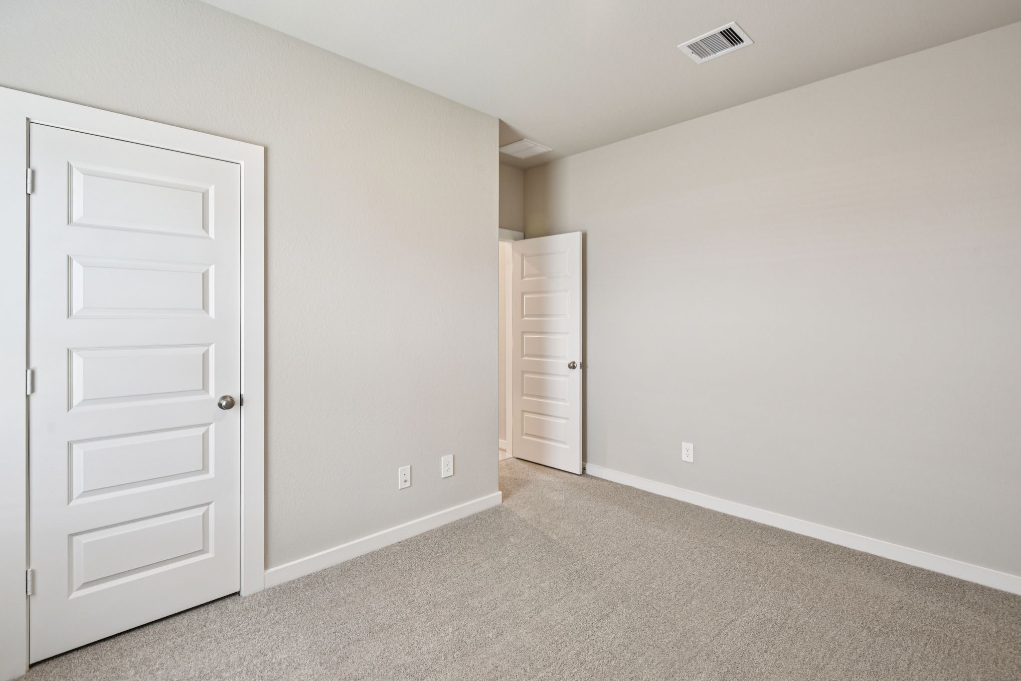 2811 Duchess Drive Property Photo 21