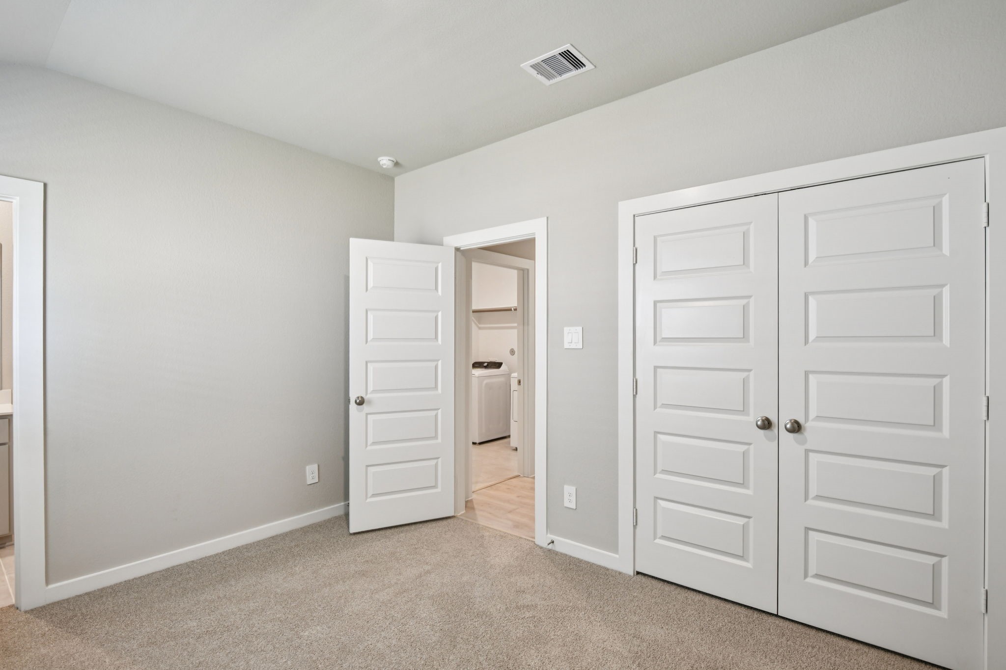 2811 Duchess Drive Property Photo 25
