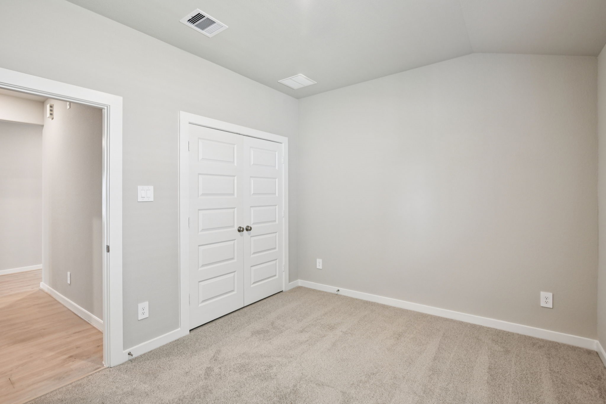 2811 Duchess Drive Property Photo 26