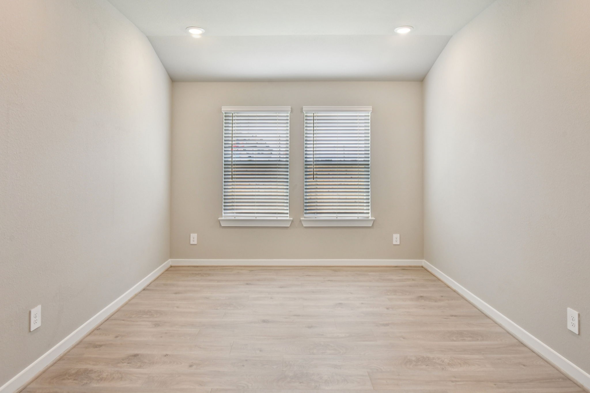 2811 Duchess Drive Property Photo 30