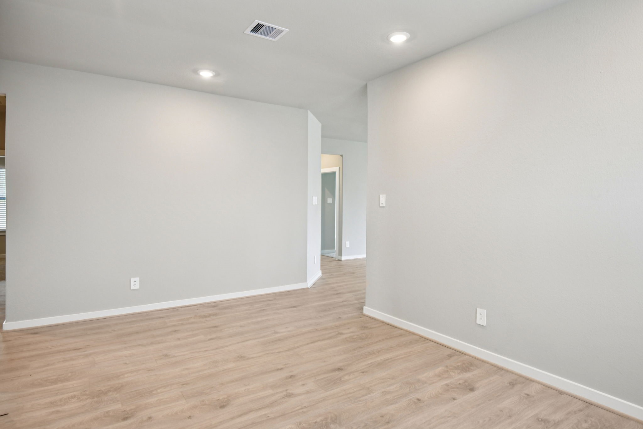 2811 Duchess Drive Property Photo 32