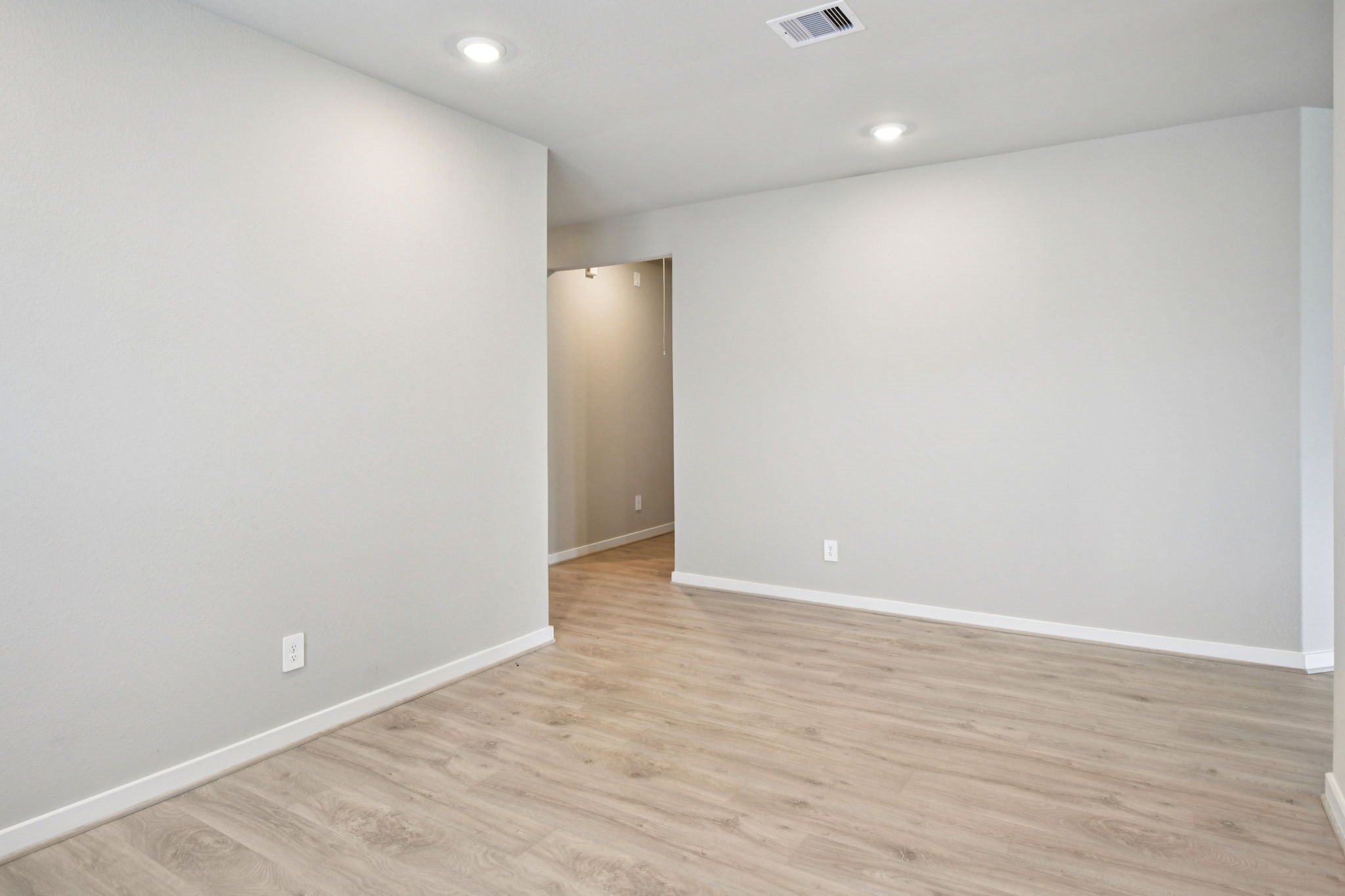 2811 Duchess Drive Property Photo 33