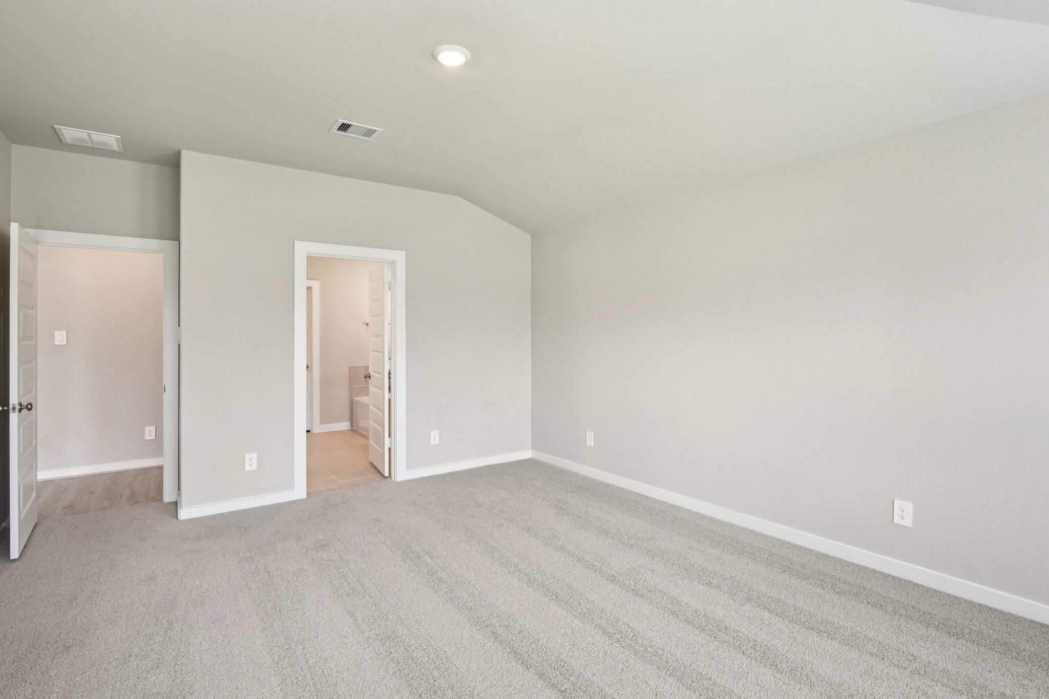 2811 Duchess Drive Property Photo 36