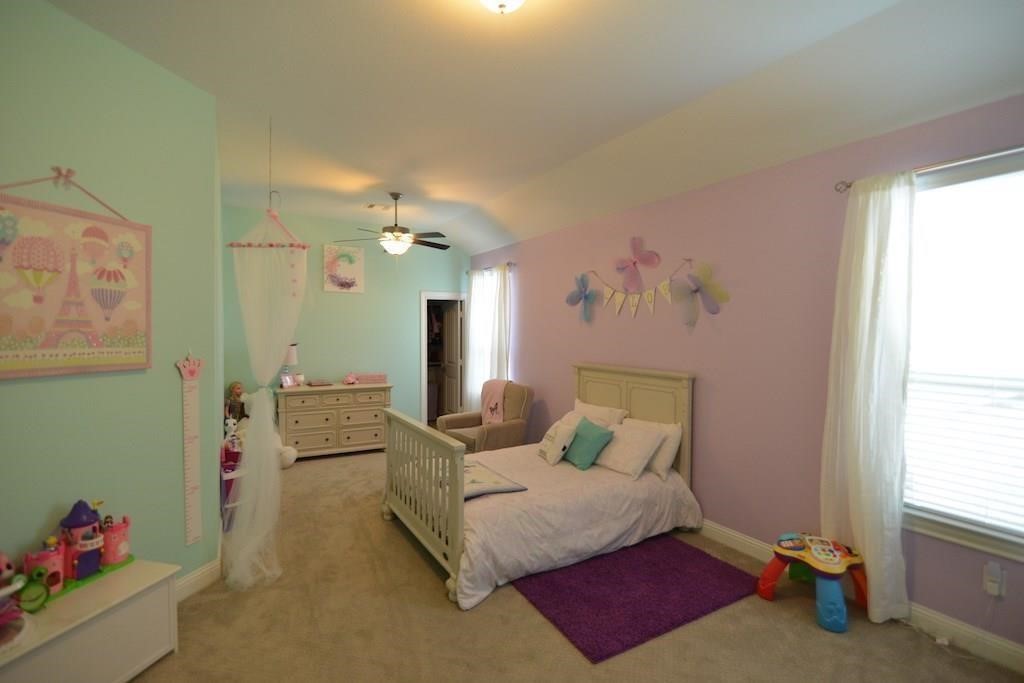 16615 Harbor Falls Drive Property Photo 11