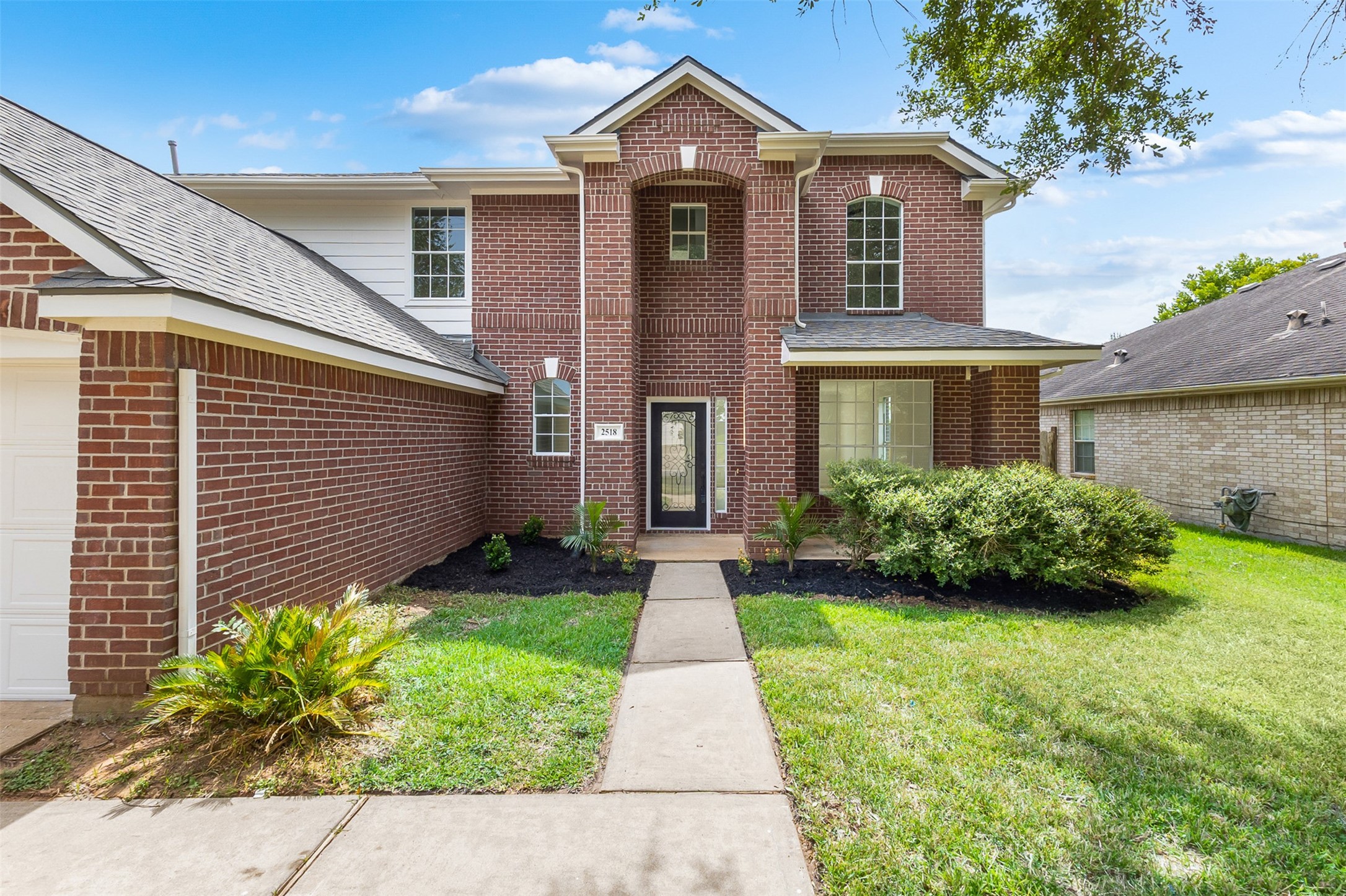 2518 Willow Springs Lane Property Photo 1