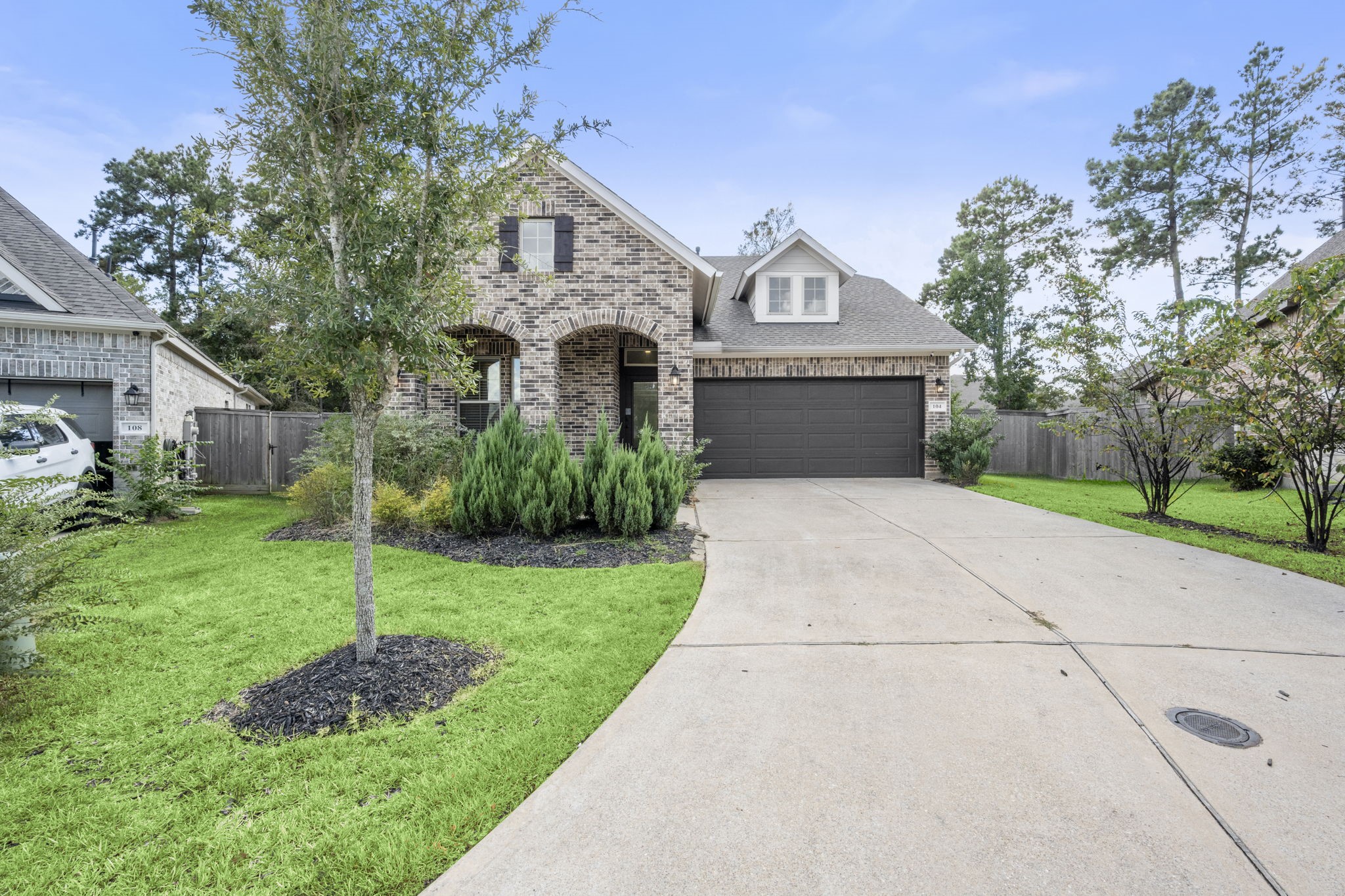 104 Winged Elm Court Property Photo 1