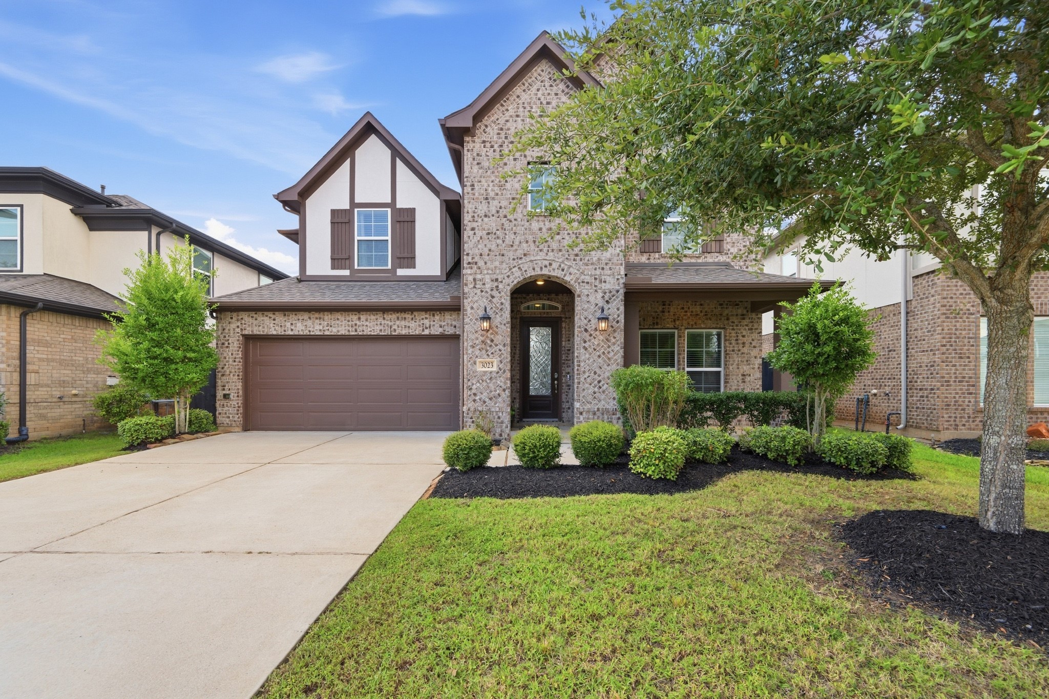 3023 Brisk Autumn Drive Property Photo 1