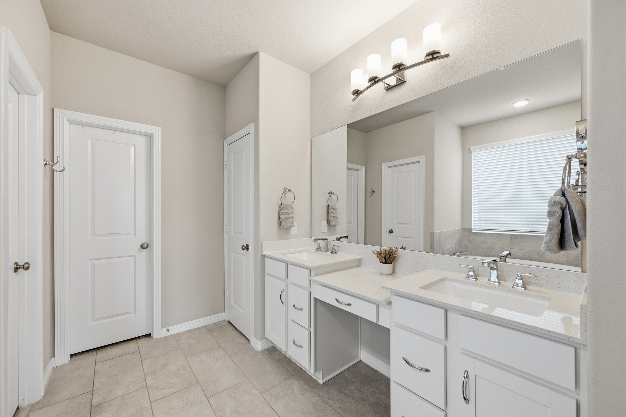 3023 Brisk Autumn Drive Property Photo 26