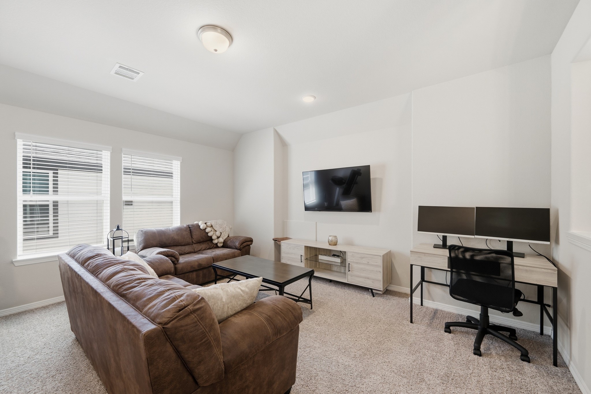 3023 Brisk Autumn Drive Property Photo 33