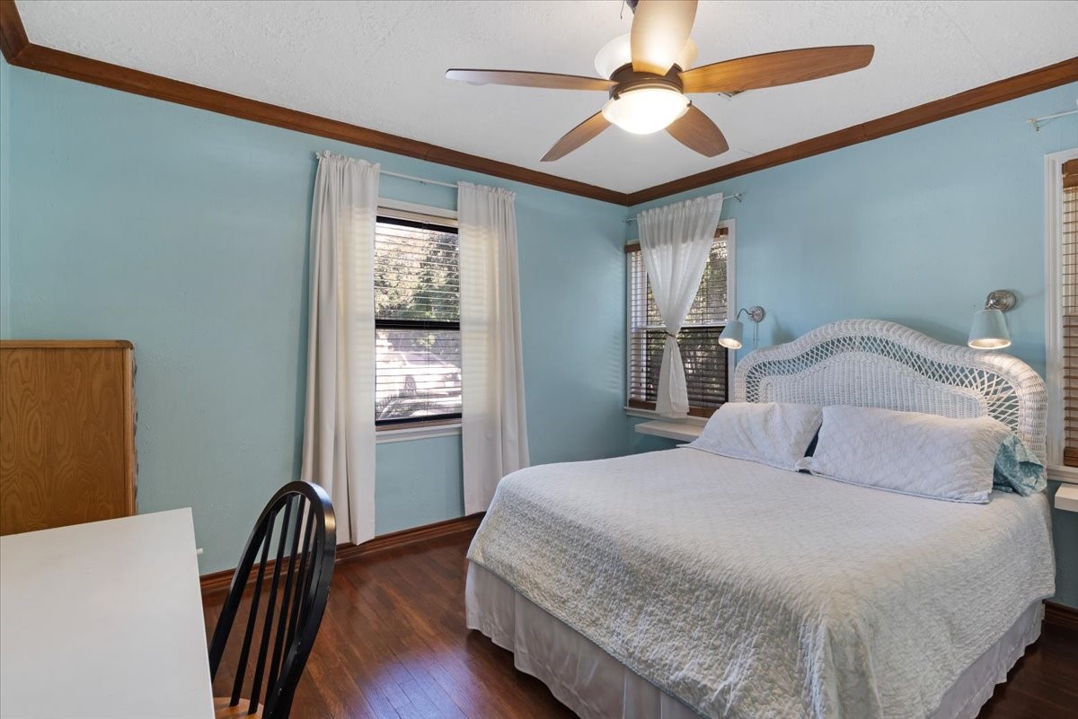 3406 Walsh Street Property Photo 11