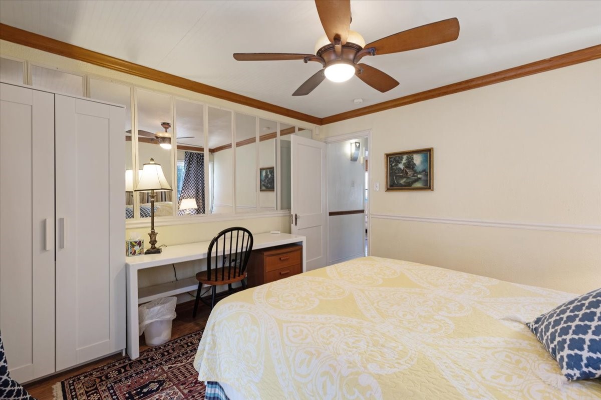 3406 Walsh Street Property Photo 12