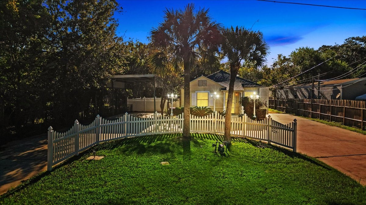 3406 Walsh Street Property Photo 28
