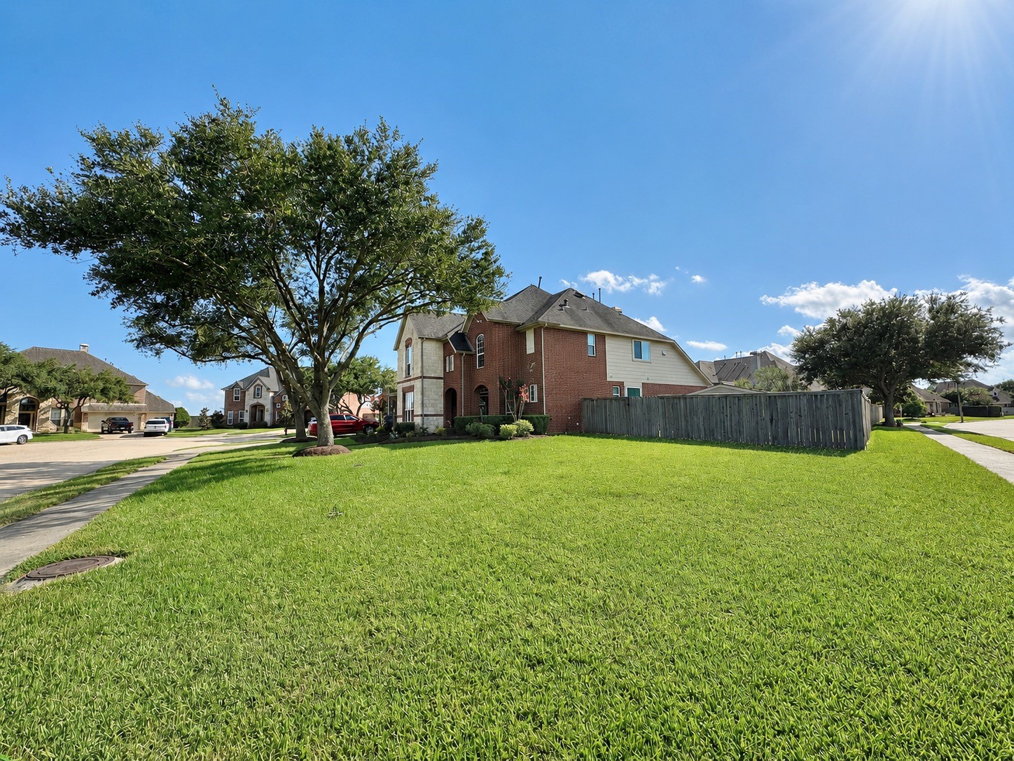 5530 Green Meadow Court Property Photo 6