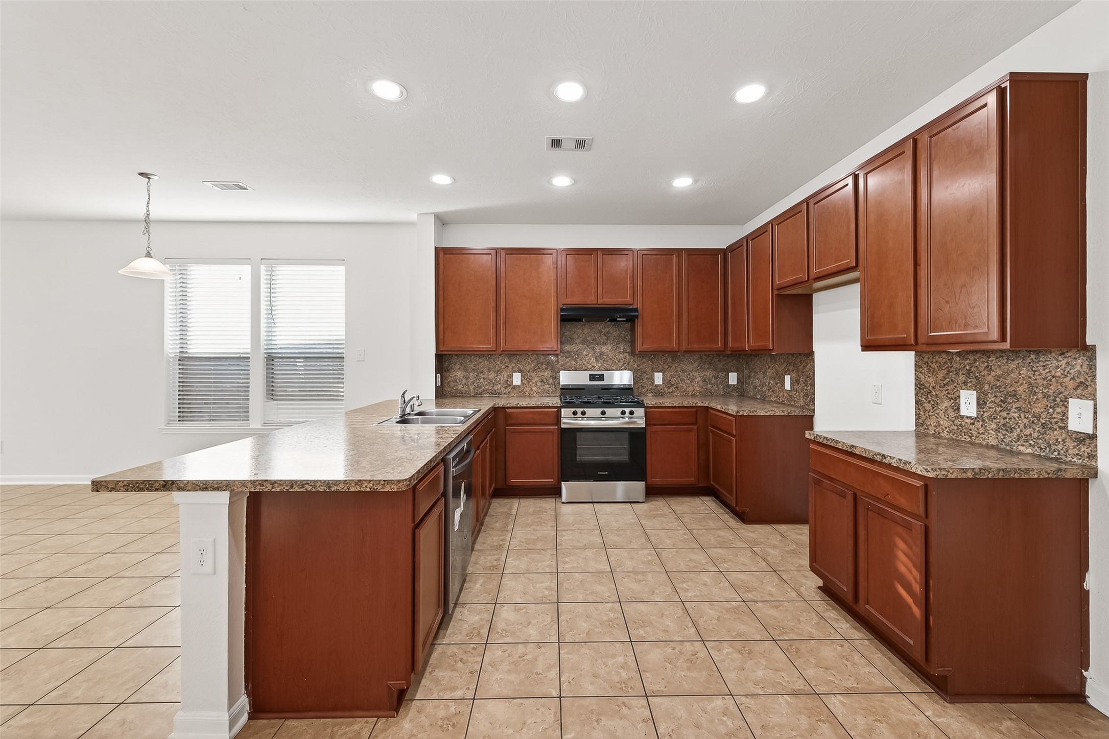 21015 Blackstone Villa Lane Property Photo 15