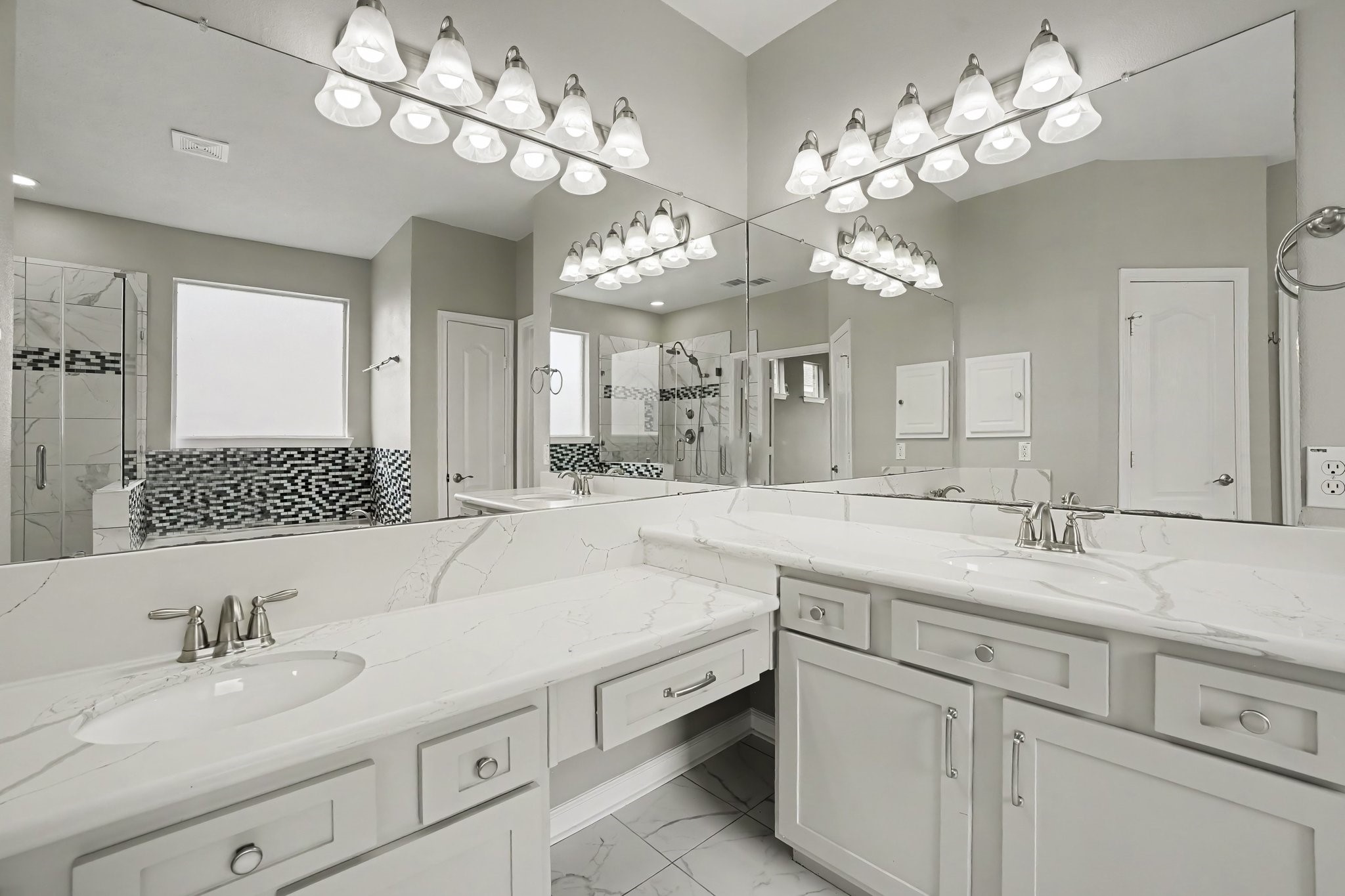 12023 Cooper Canyon Drive Property Photo 16