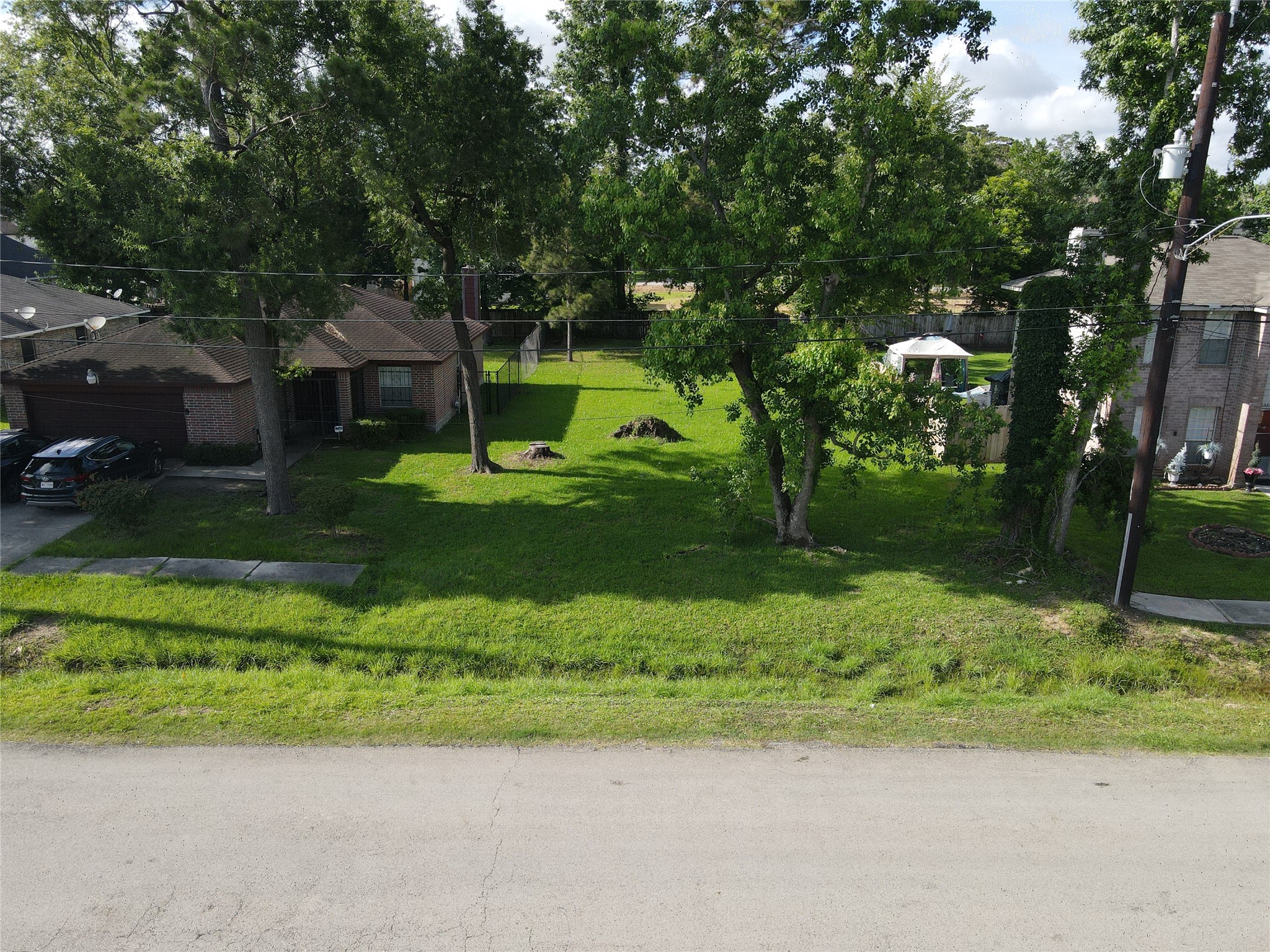 0 Locksley Property Photo 5