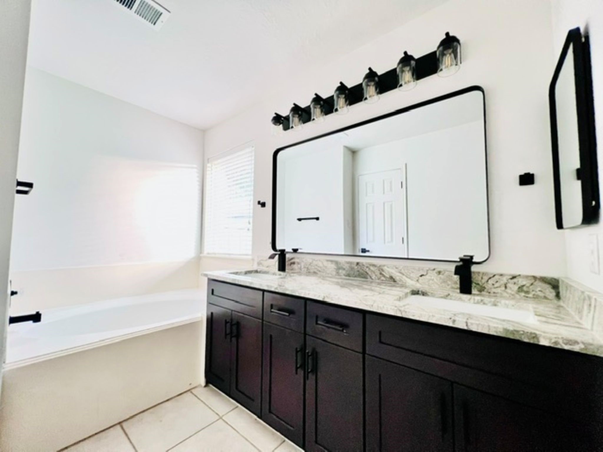 6415 Hunterstone Court Property Photo 15