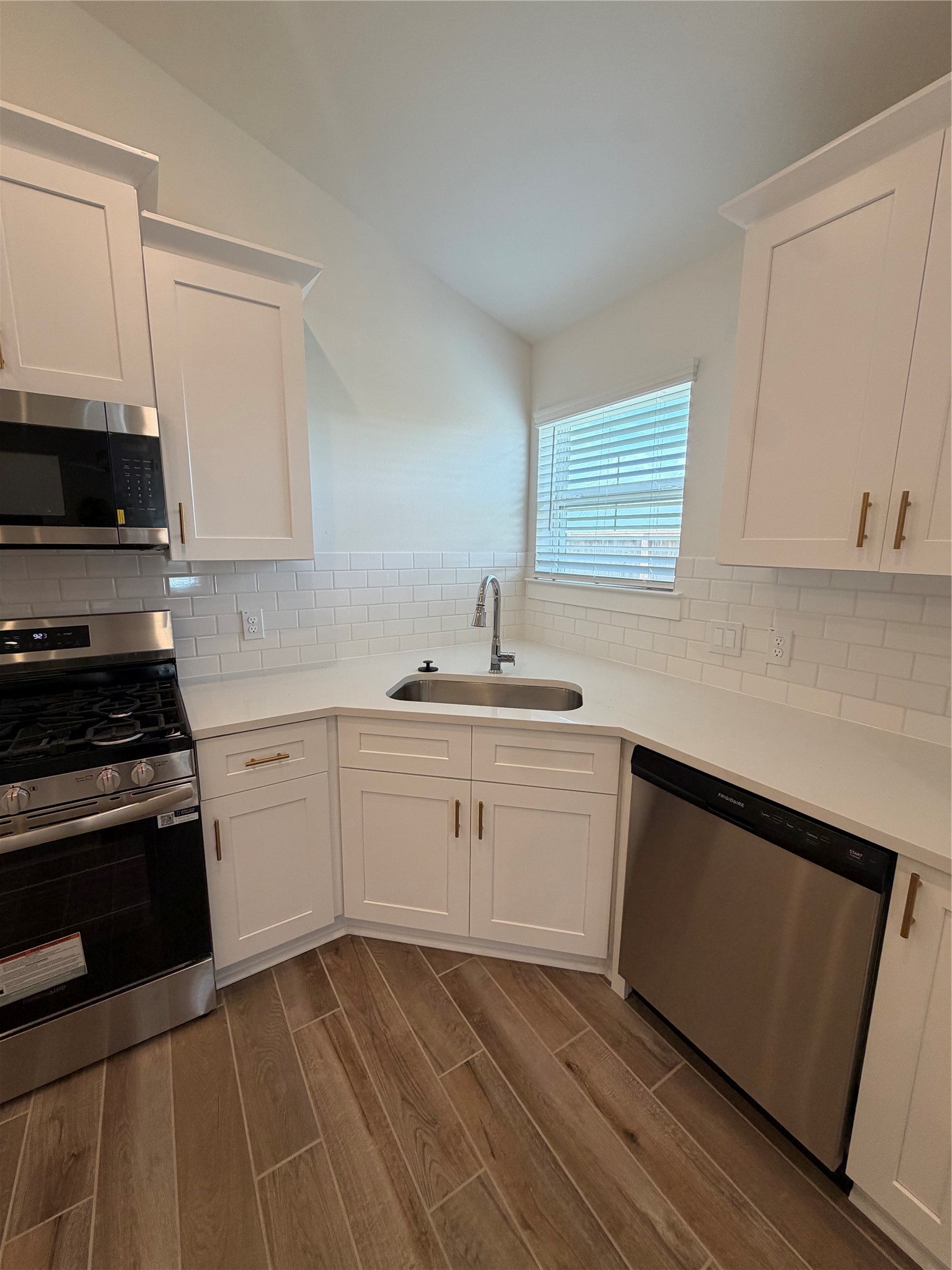 13202 Hayden Peak Drive Property Photo 10