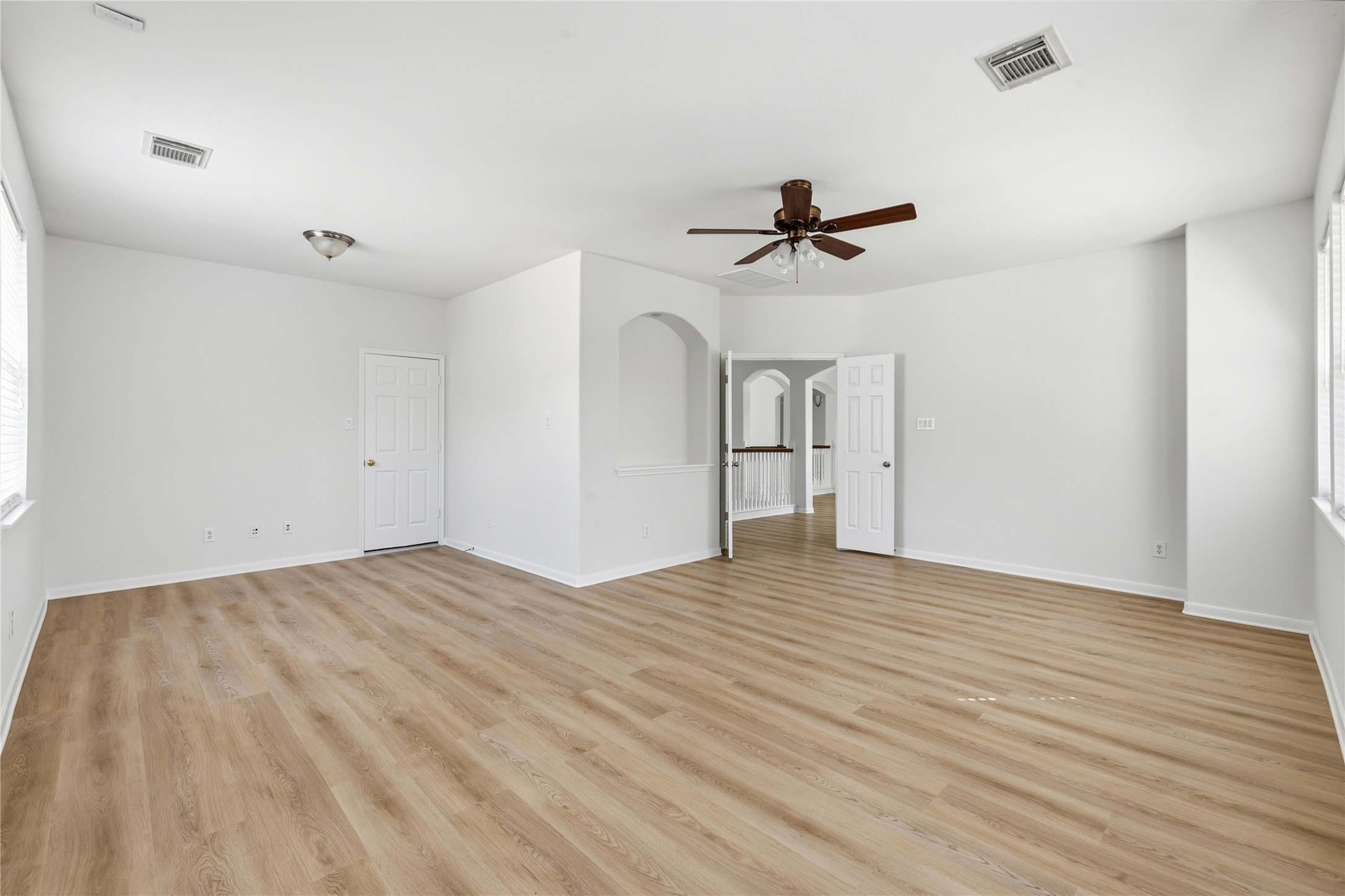 8610 Rising Oak Lane Property Photo 32