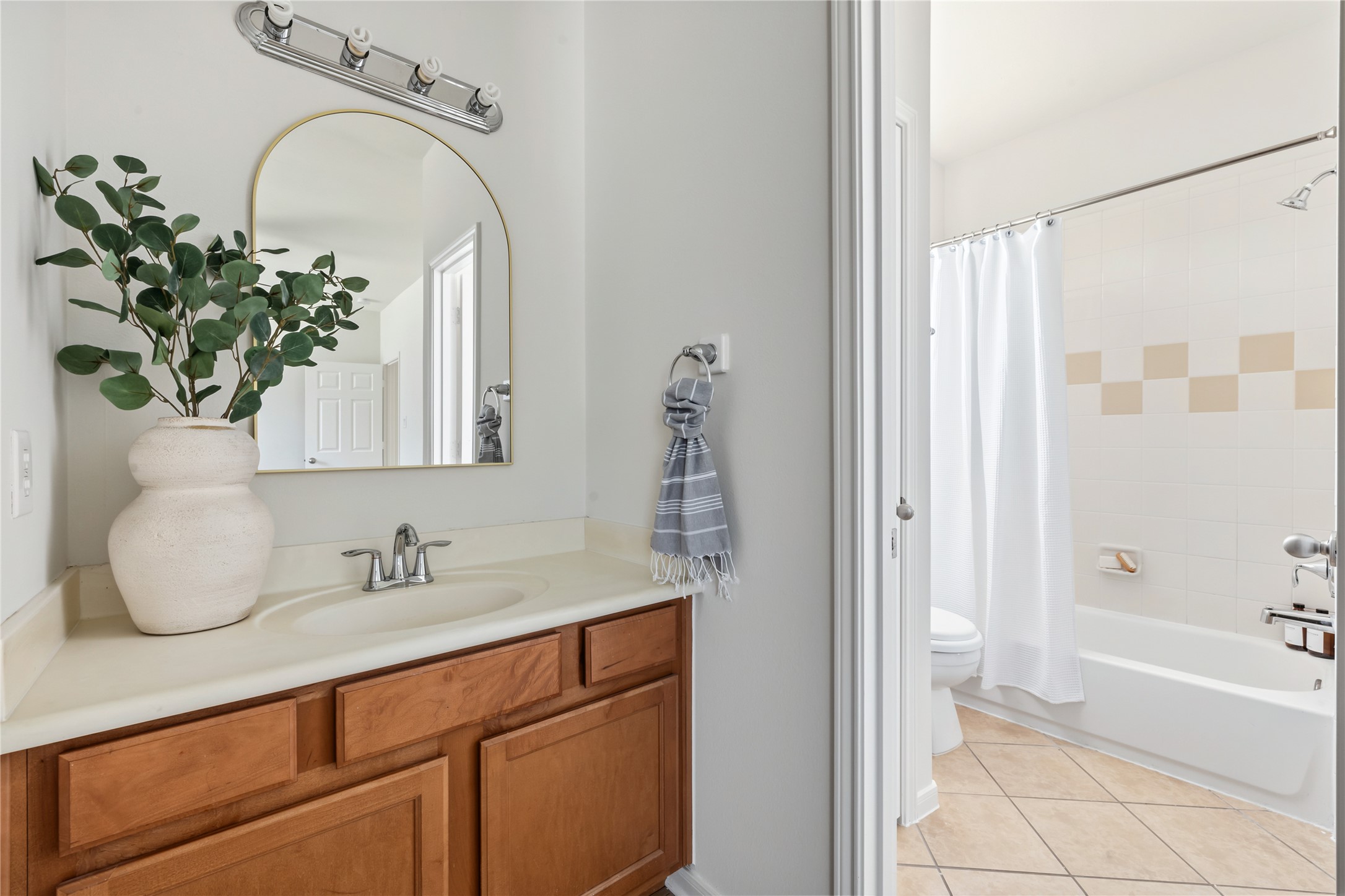 8610 Rising Oak Lane Property Photo 40