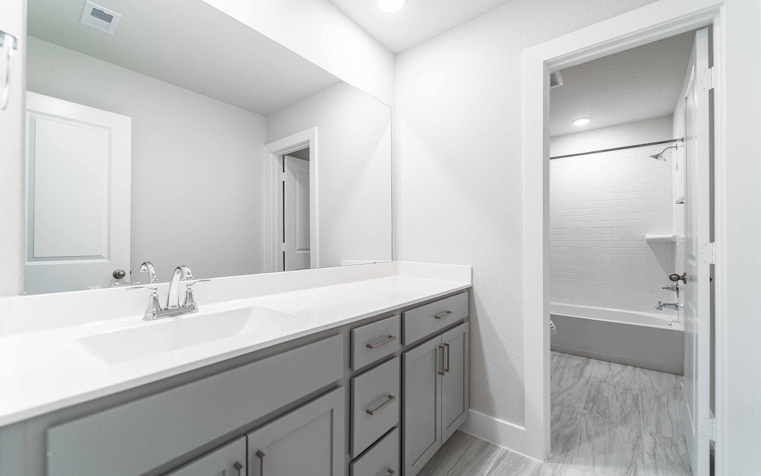8915 Rose Jade Drive Property Photo 16