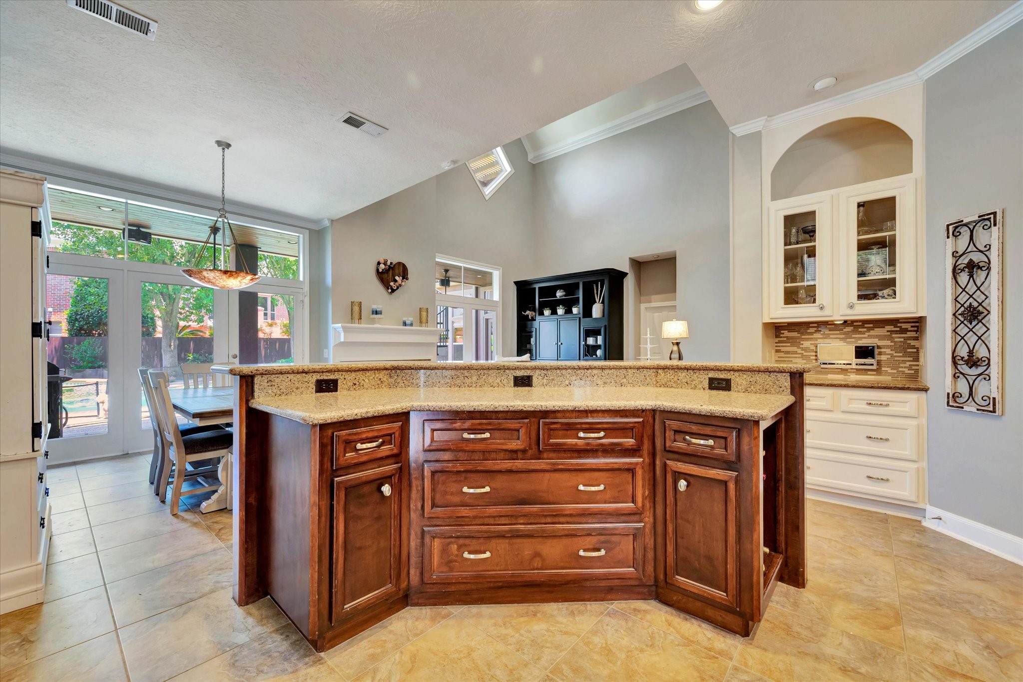 3806 Canyon Bluff Court Property Photo 31