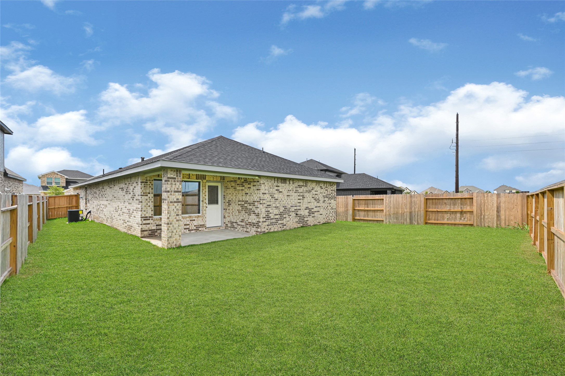 1015 Blue Stone Drive Property Photo 19