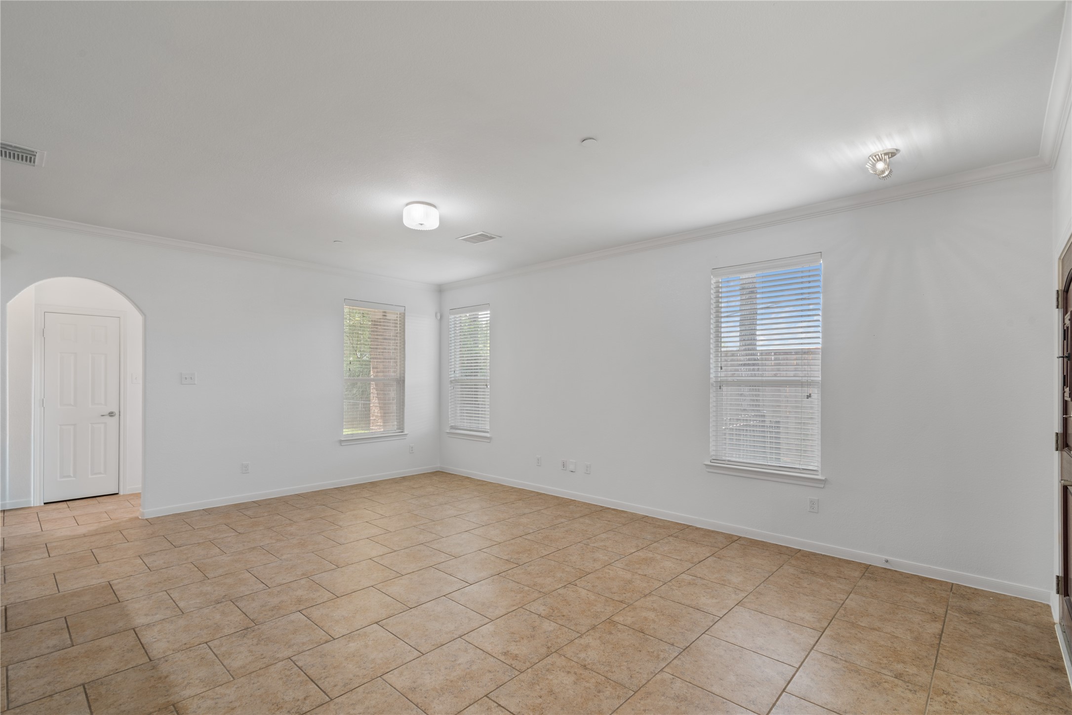 31 Umbria Lane Property Photo 8