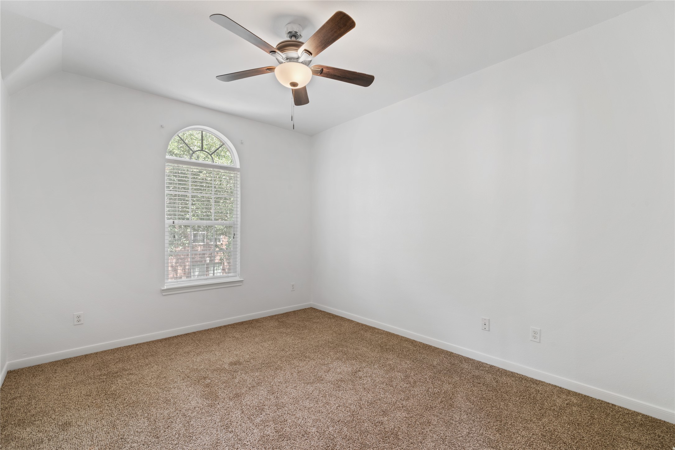 31 Umbria Lane Property Photo 26