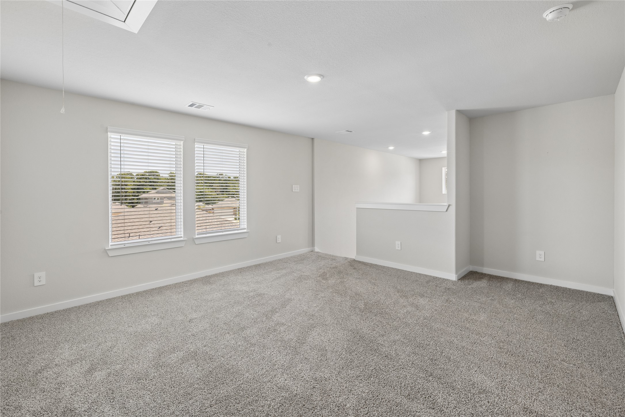 1722 Cayden Oak Property Photo 9