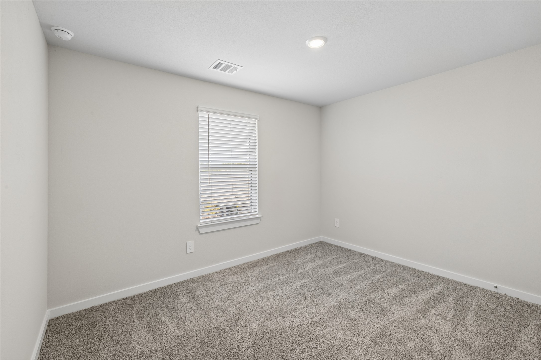 1722 Cayden Oak Property Photo 13
