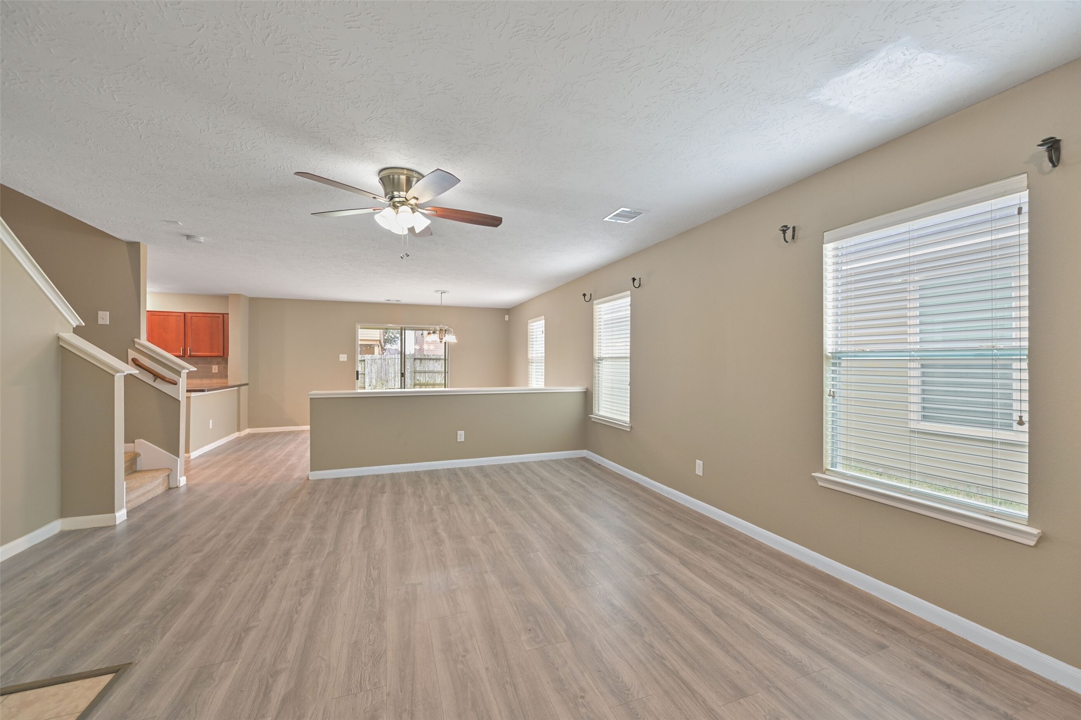 26119 Parkman Grove Drive Property Photo 3