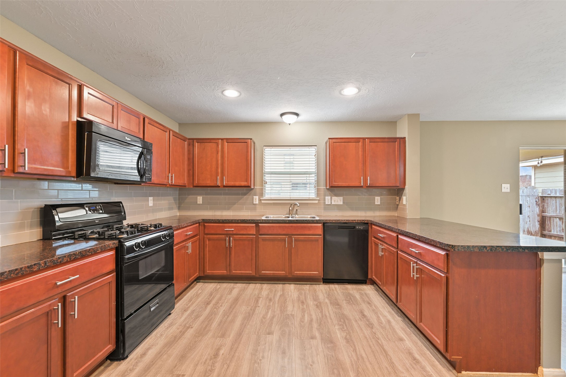 26119 Parkman Grove Drive Property Photo 8