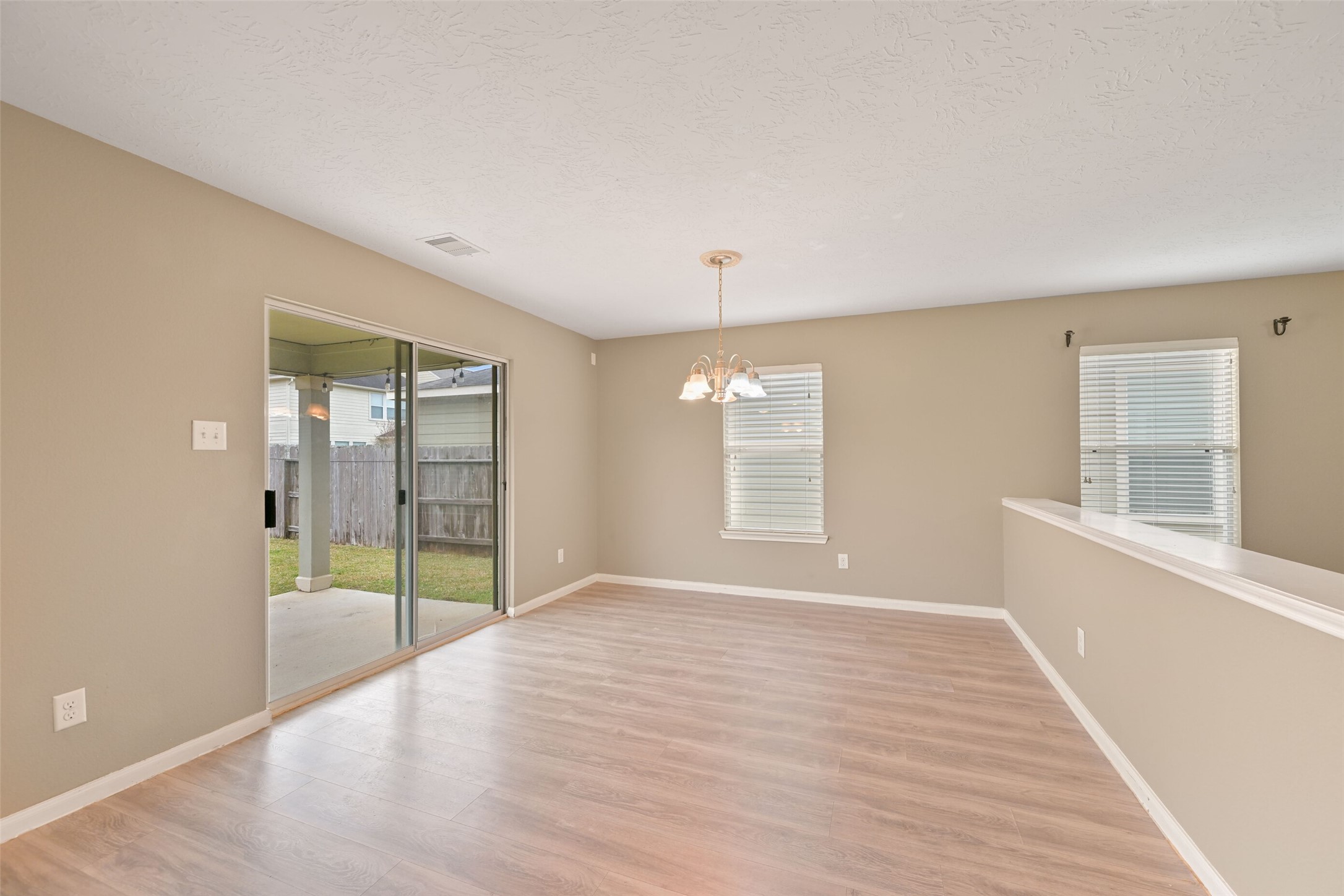 26119 Parkman Grove Drive Property Photo 11