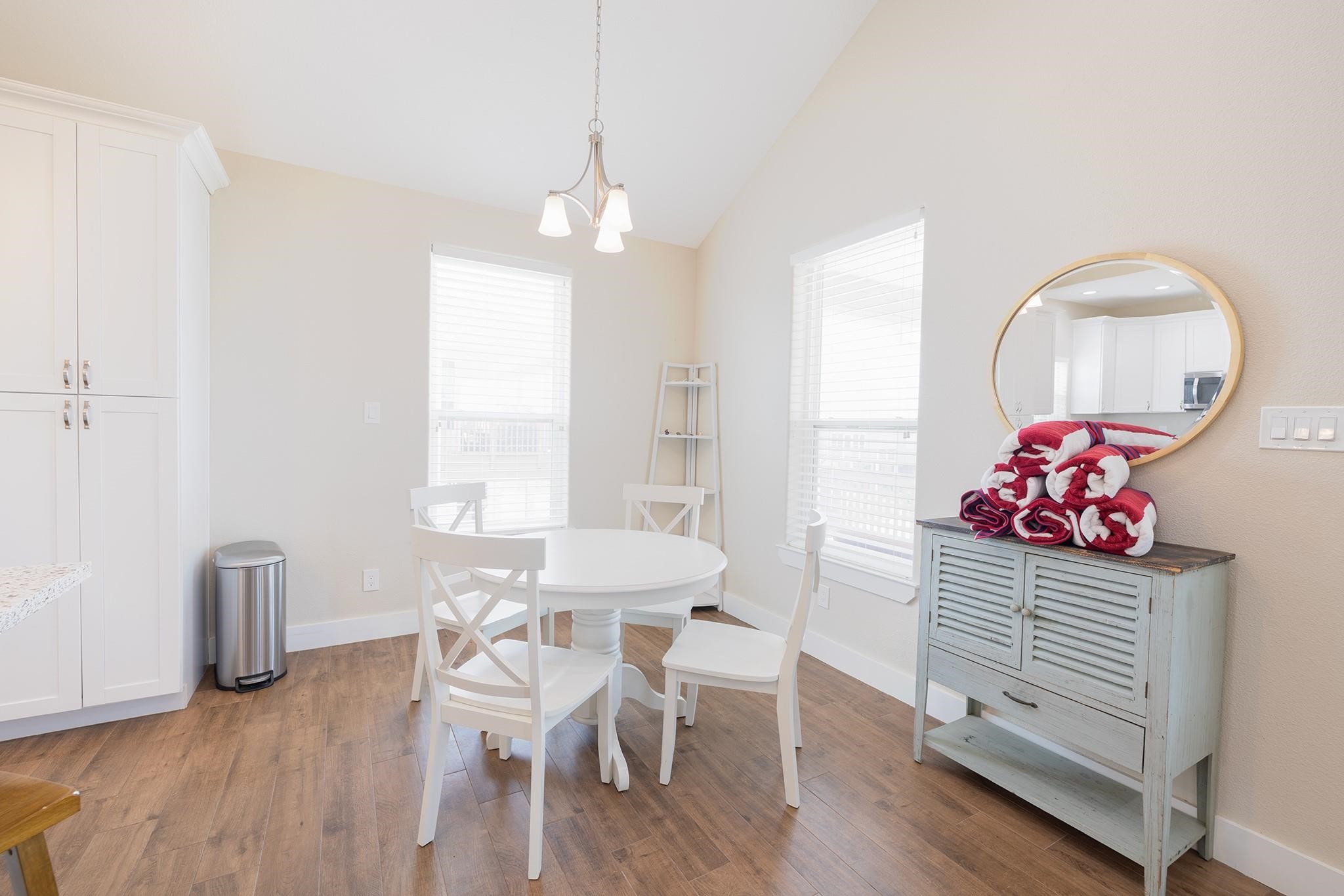 4129 Fort Bend Drive Property Photo 6