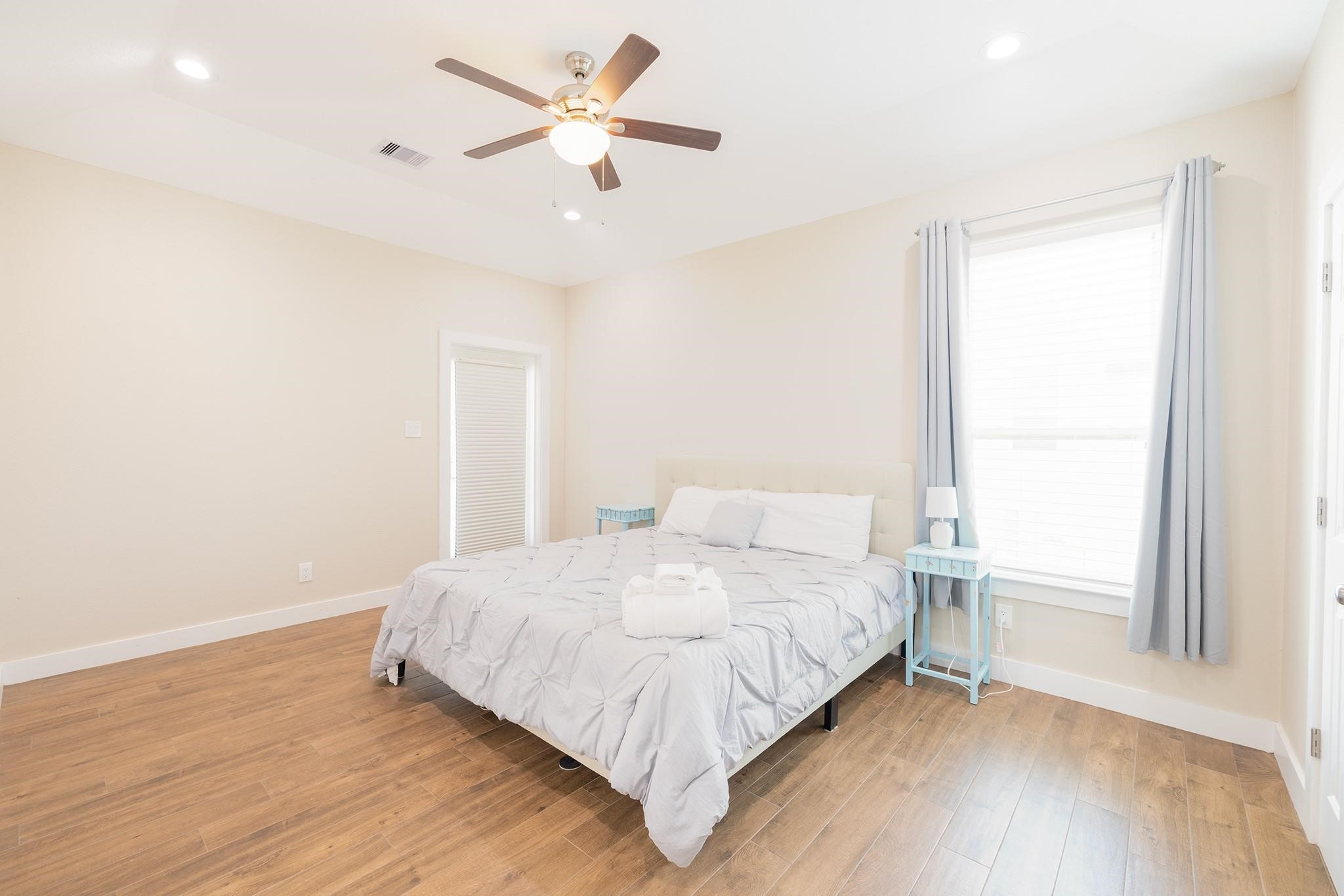 4129 Fort Bend Drive Property Photo 11