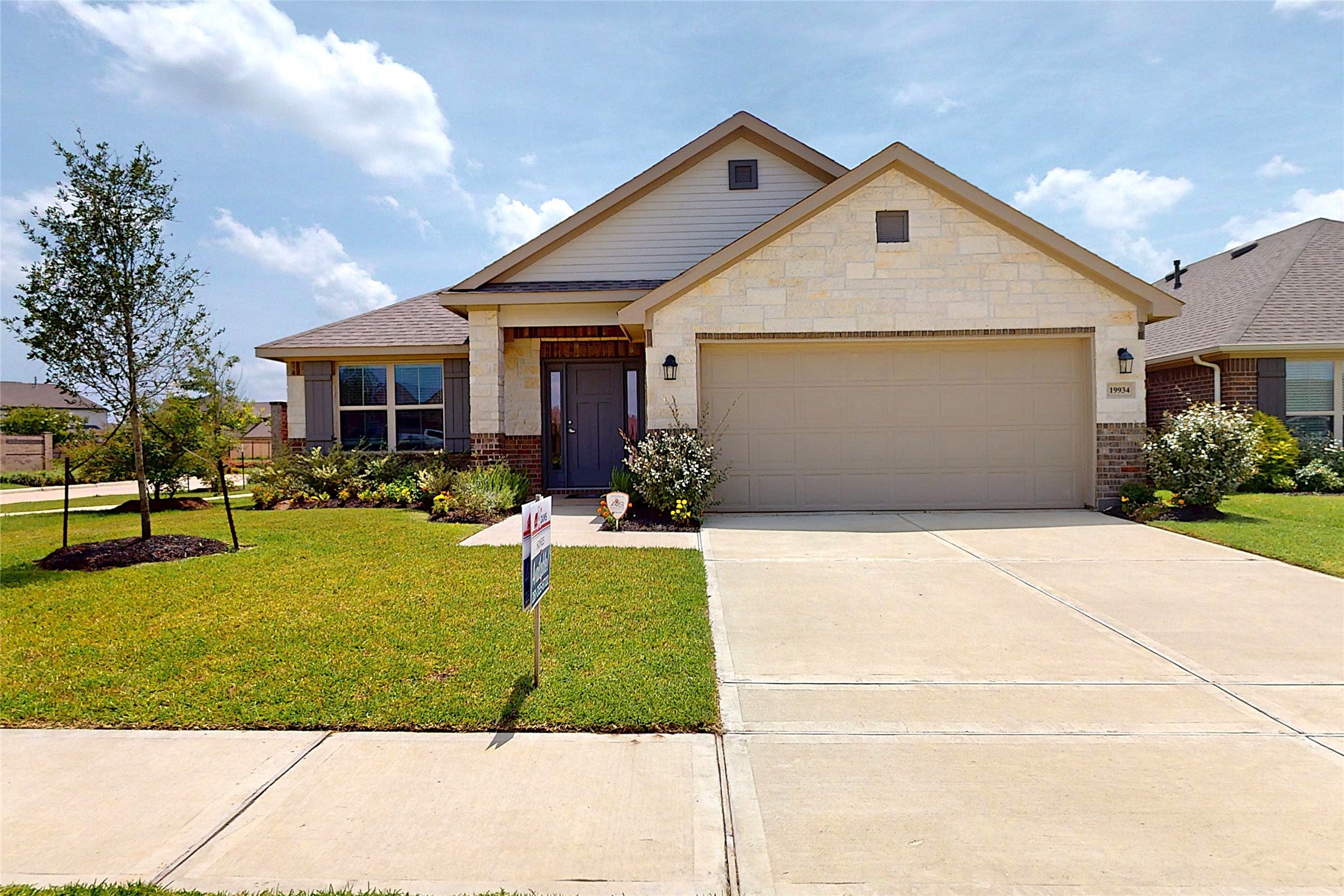 19934 Sienna Green Drive Property Photo 1