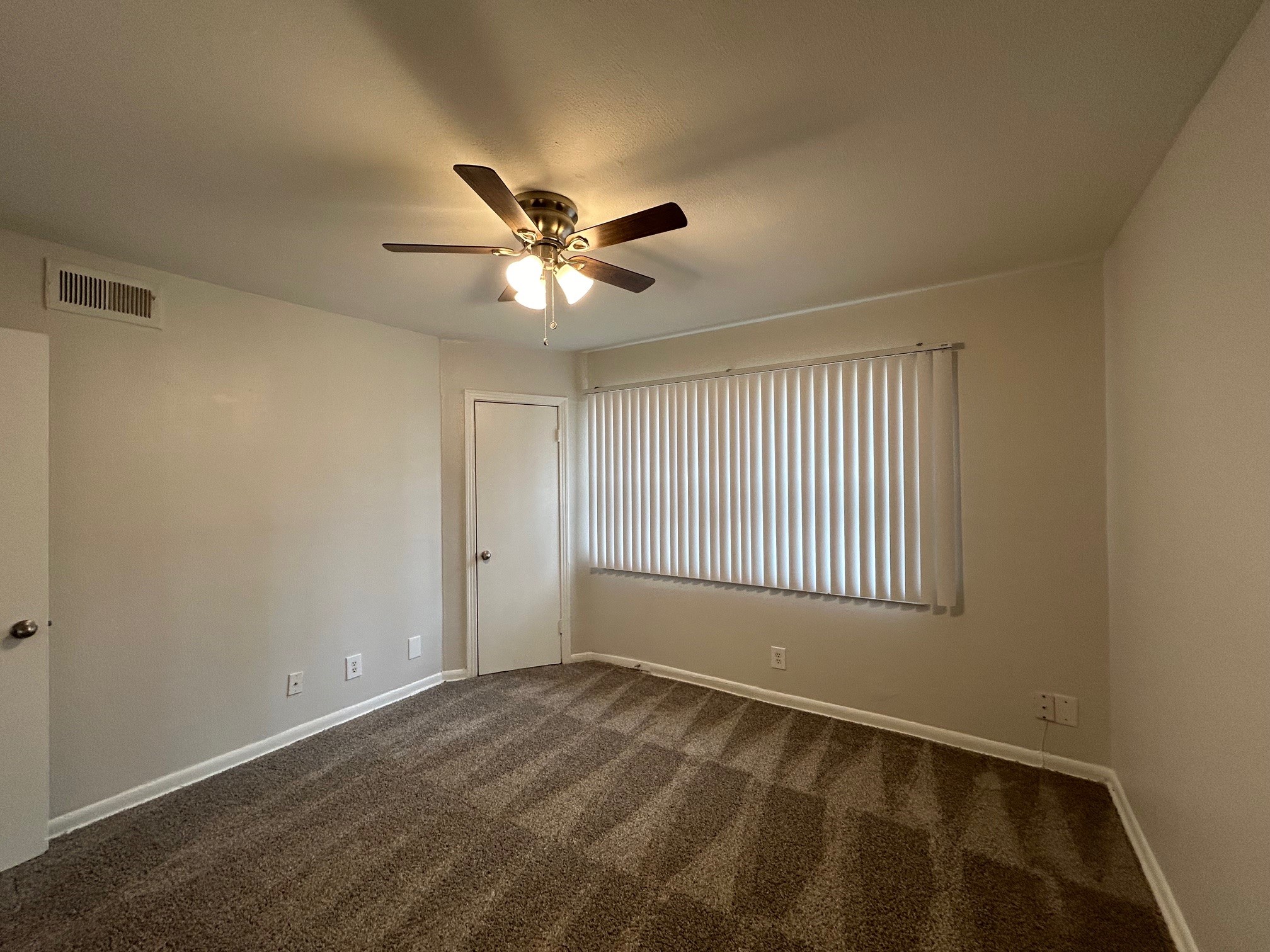 3629 N Macgregor Wa 133 Property Photo 12