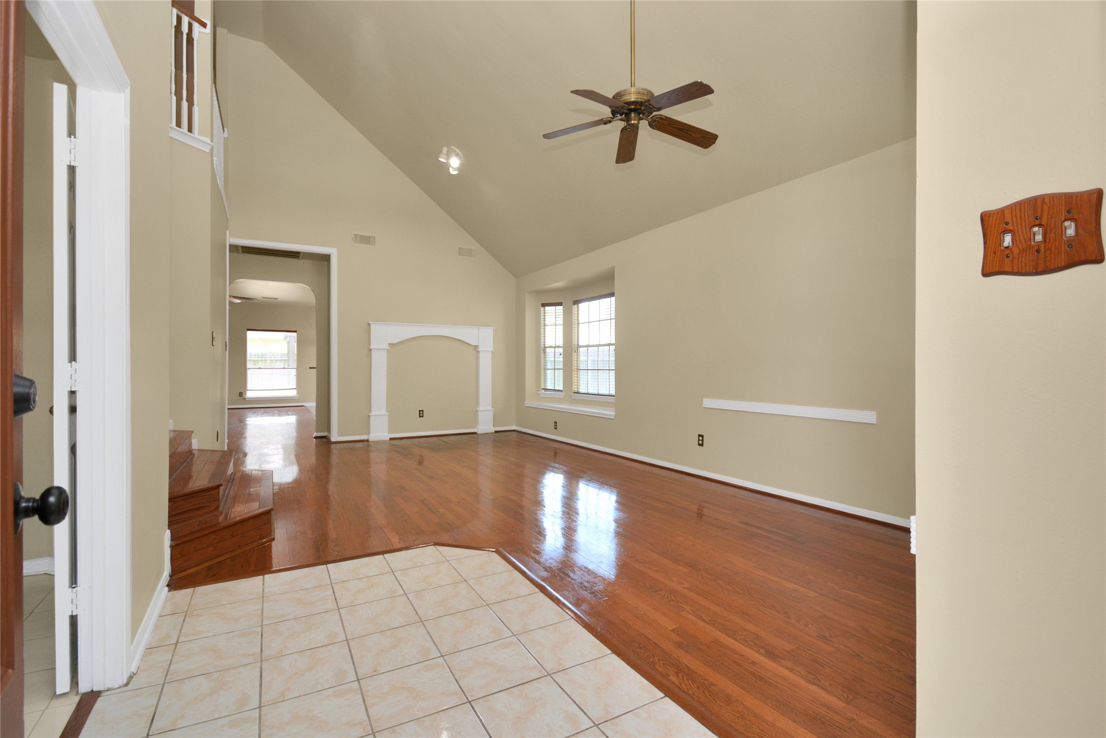 4123 Valedon Lane Property Photo 5