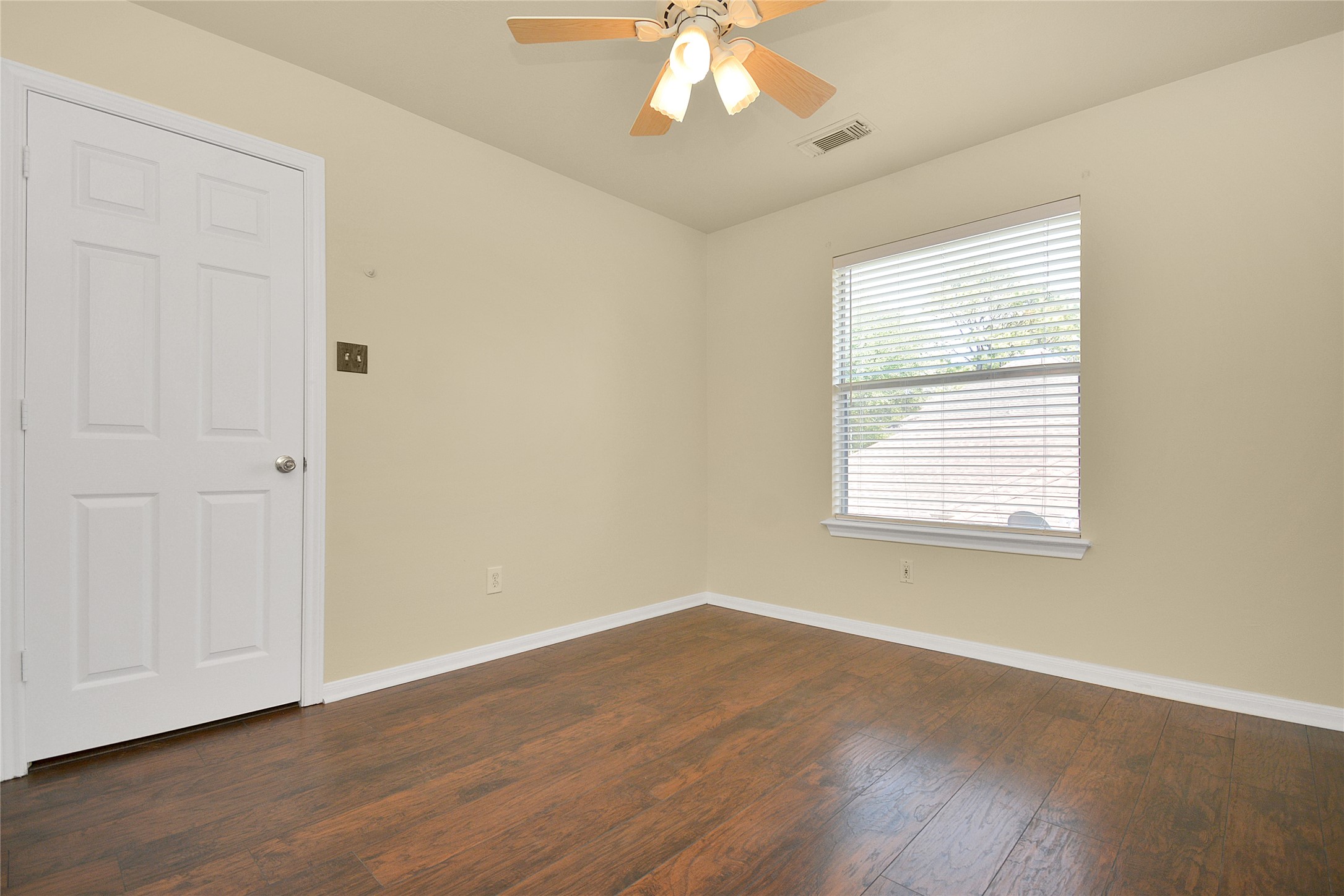 4123 Valedon Lane Property Photo 31