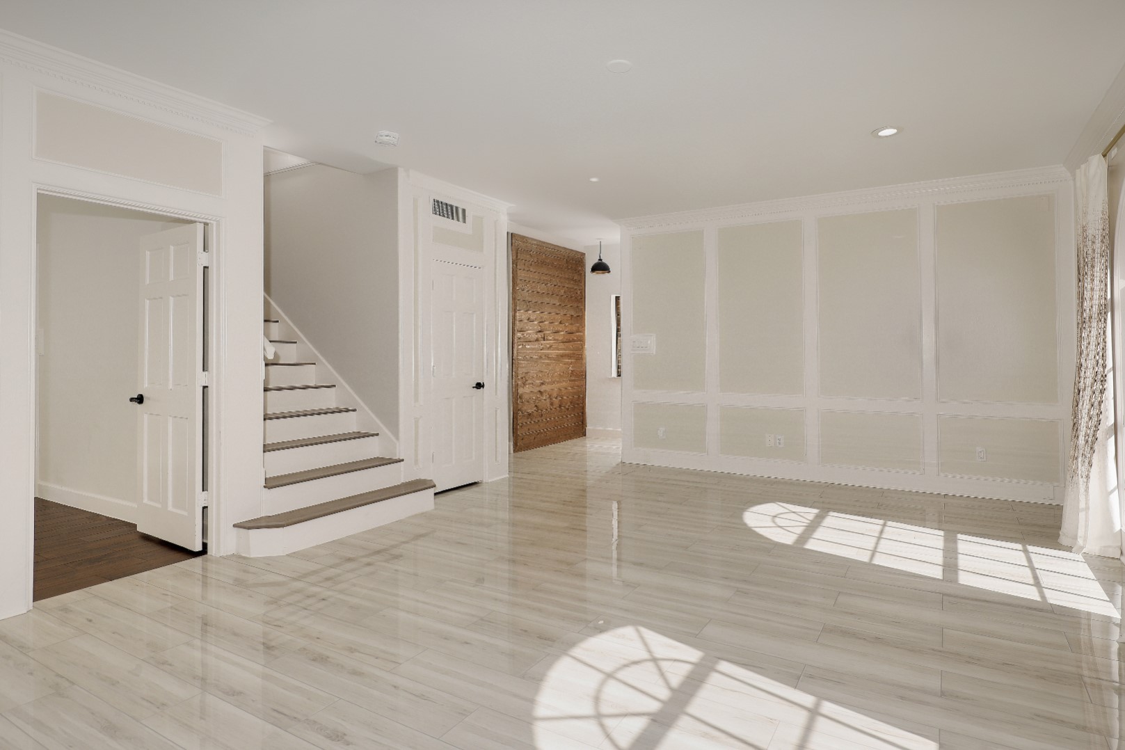24 Hornsilver Property Photo 6