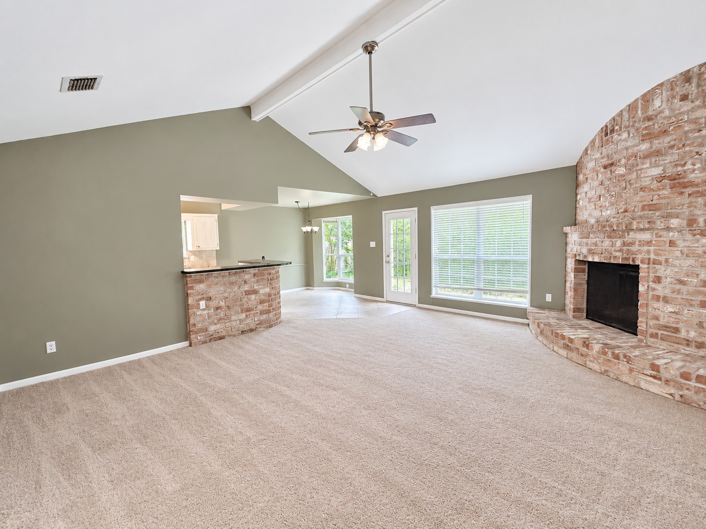 2026 Arcadia Drive Property Photo 2