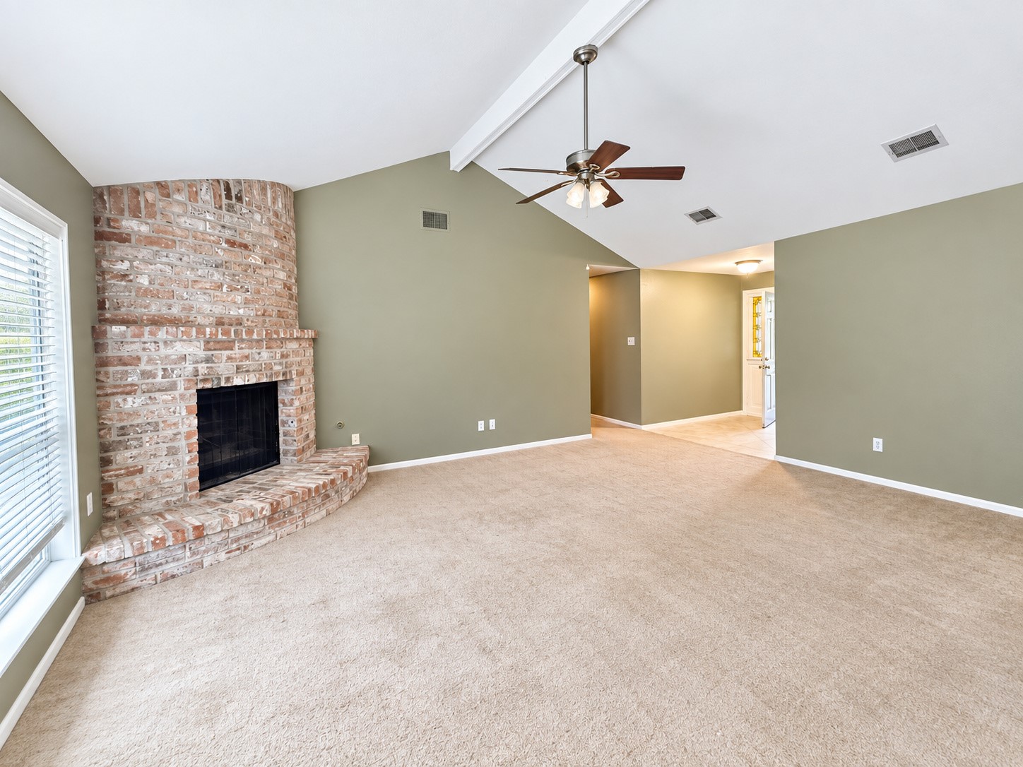 2026 Arcadia Drive Property Photo 3