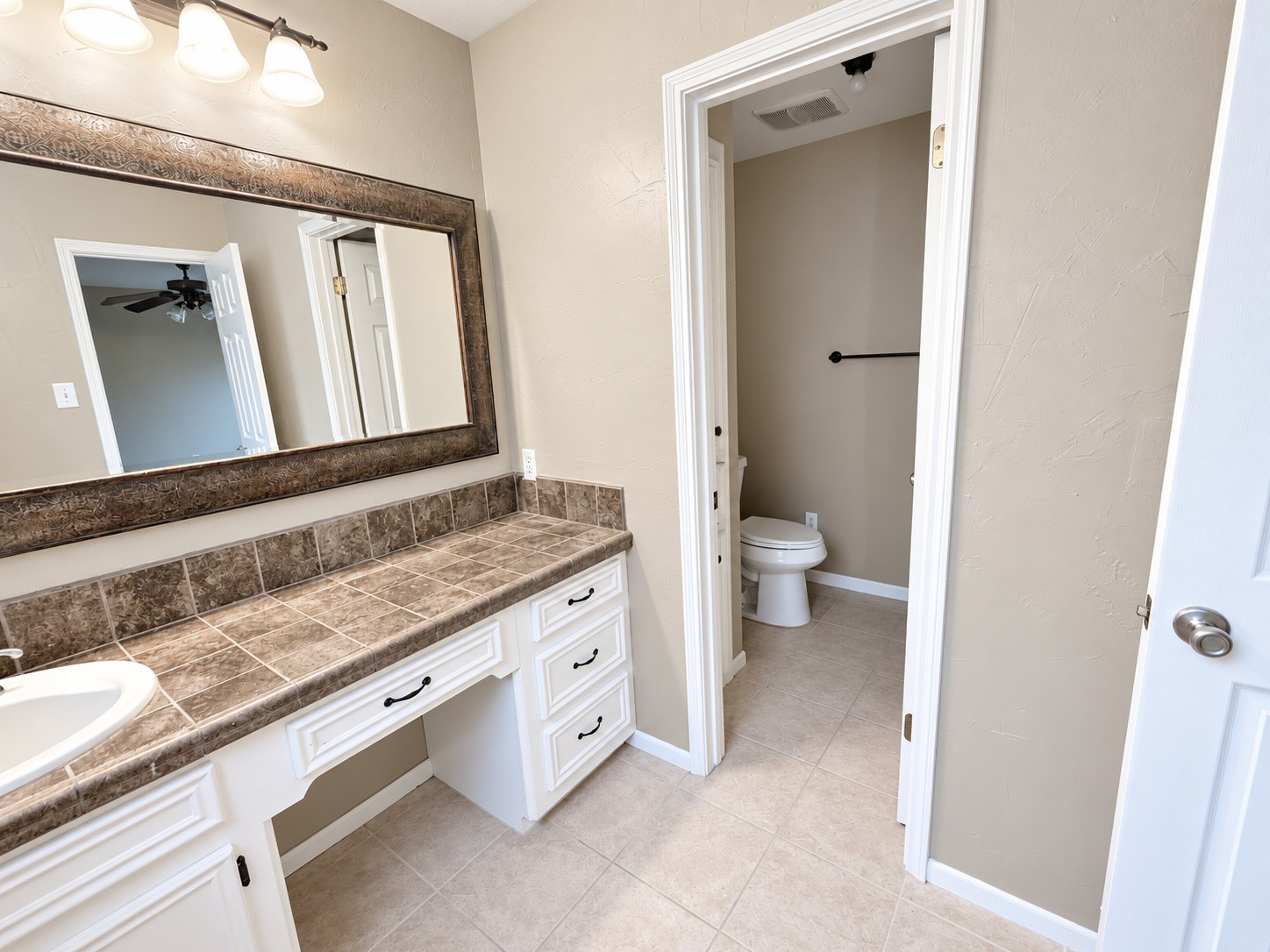 2026 Arcadia Drive Property Photo 10