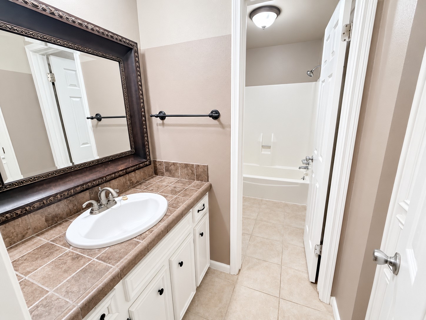 2026 Arcadia Drive Property Photo 14