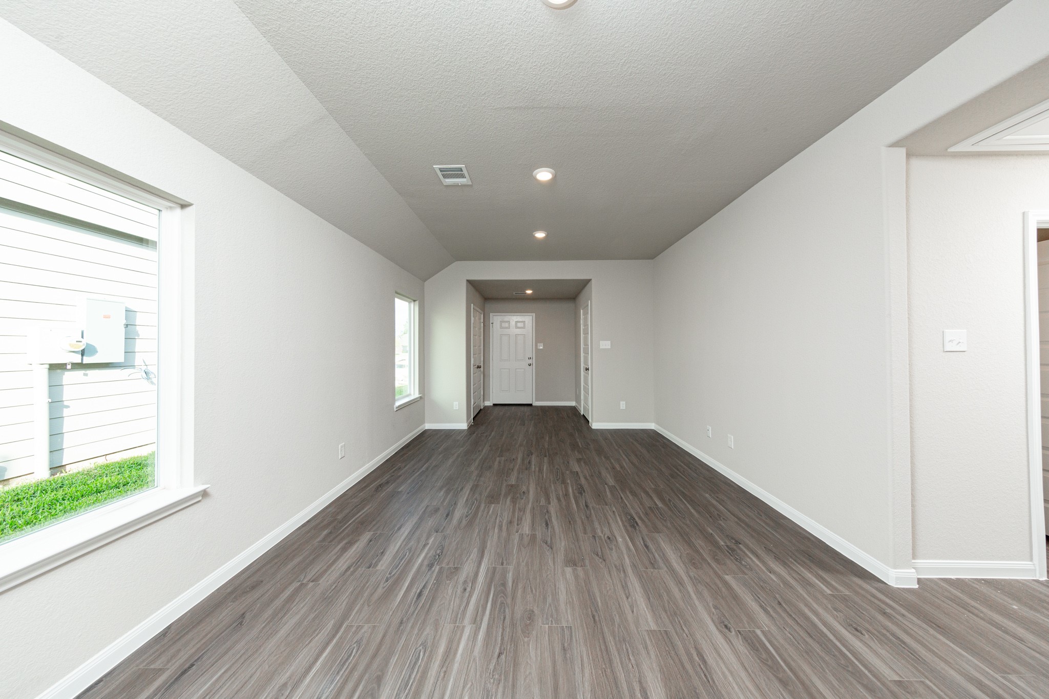 2512 Hawks Eye Drive Property Photo 5